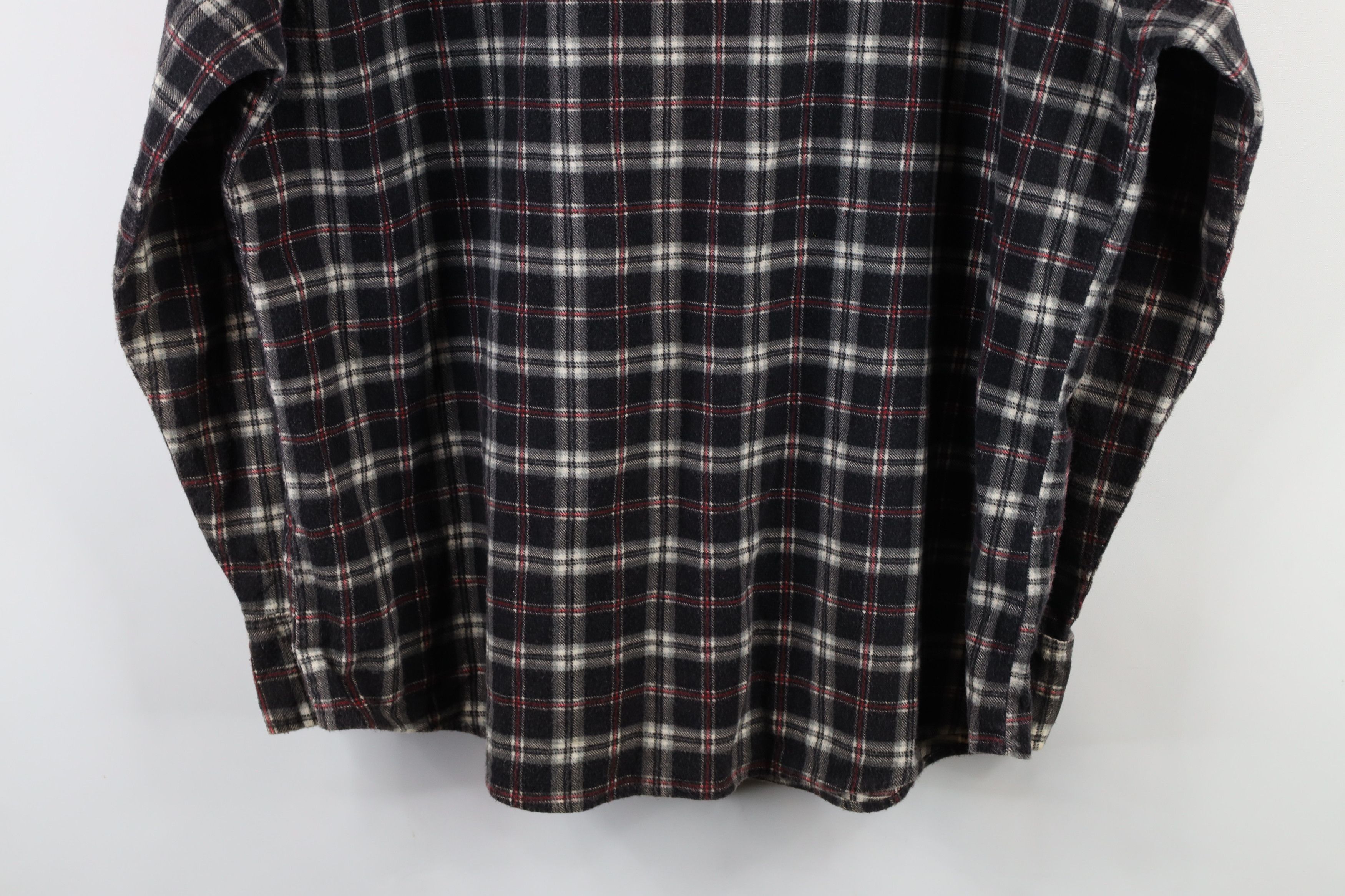 Vintage Vintage 90s Streetwear Collared Button Shirt Black Plaid Size US XL / EU 56 / 4 - 9 Thumbnail