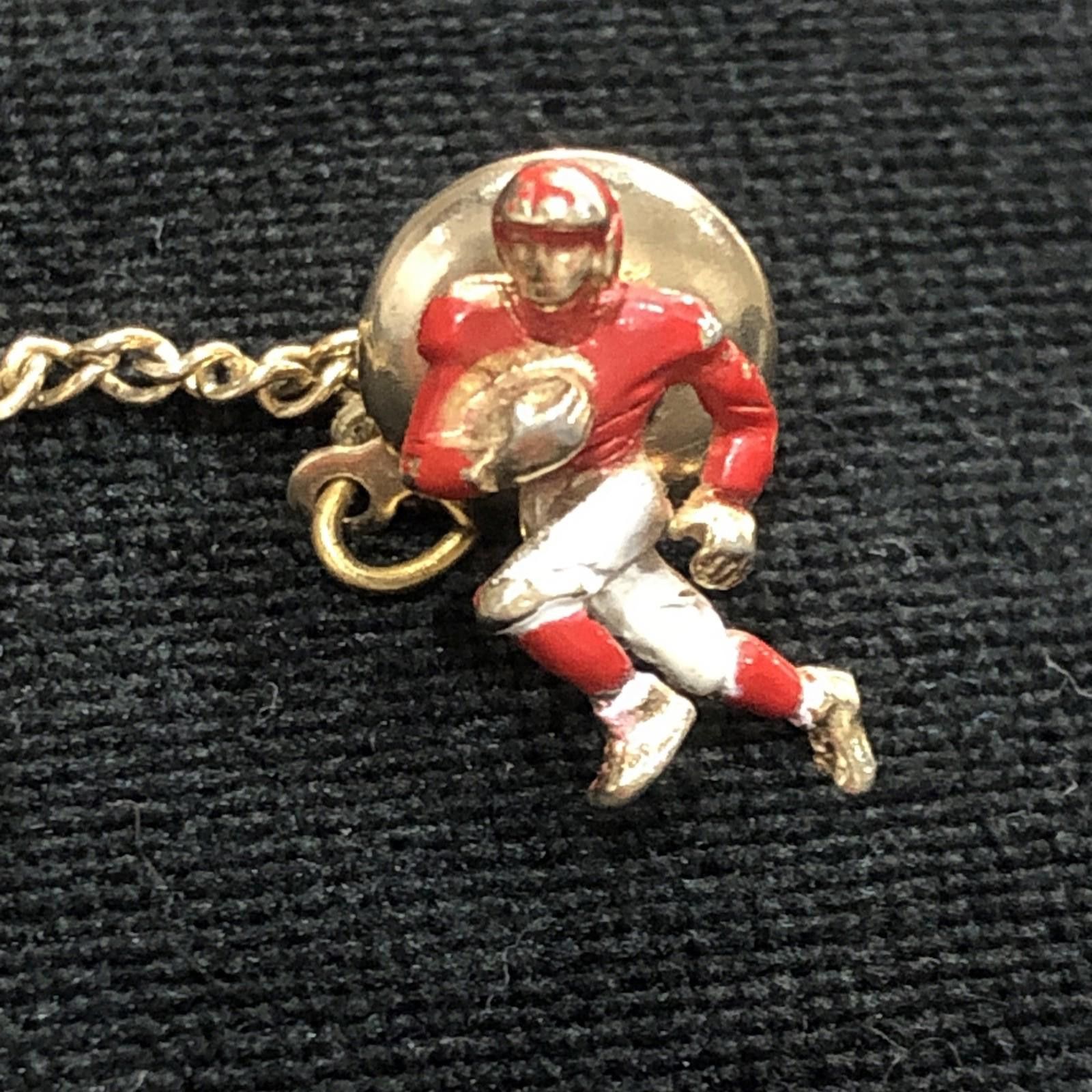 Other Football Player Red Uniform Vintage Tack Pin Quarterback Size ONE SIZE - 2 Thumbnail