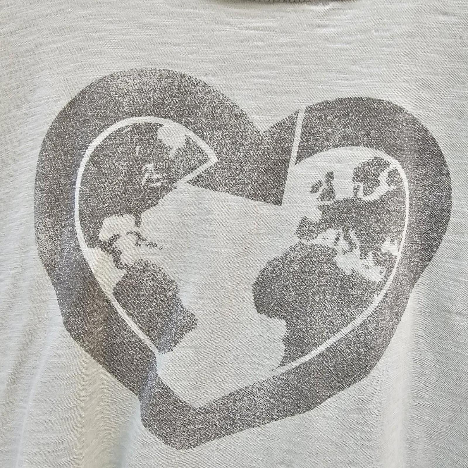 Gap Gap Women's Love The Earth Green T-shirt Size L / US 10 / IT 46 - 4 Thumbnail