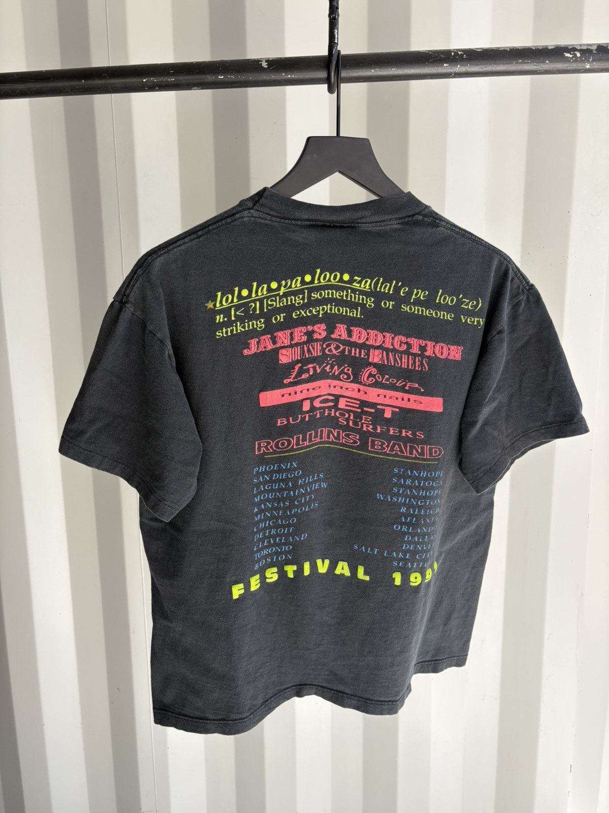 Band Tees Vintage Lollapalooza Shirt Faded Distressed Grunge Band Size US L / EU 52-54 / 3 - 3 Thumbnail