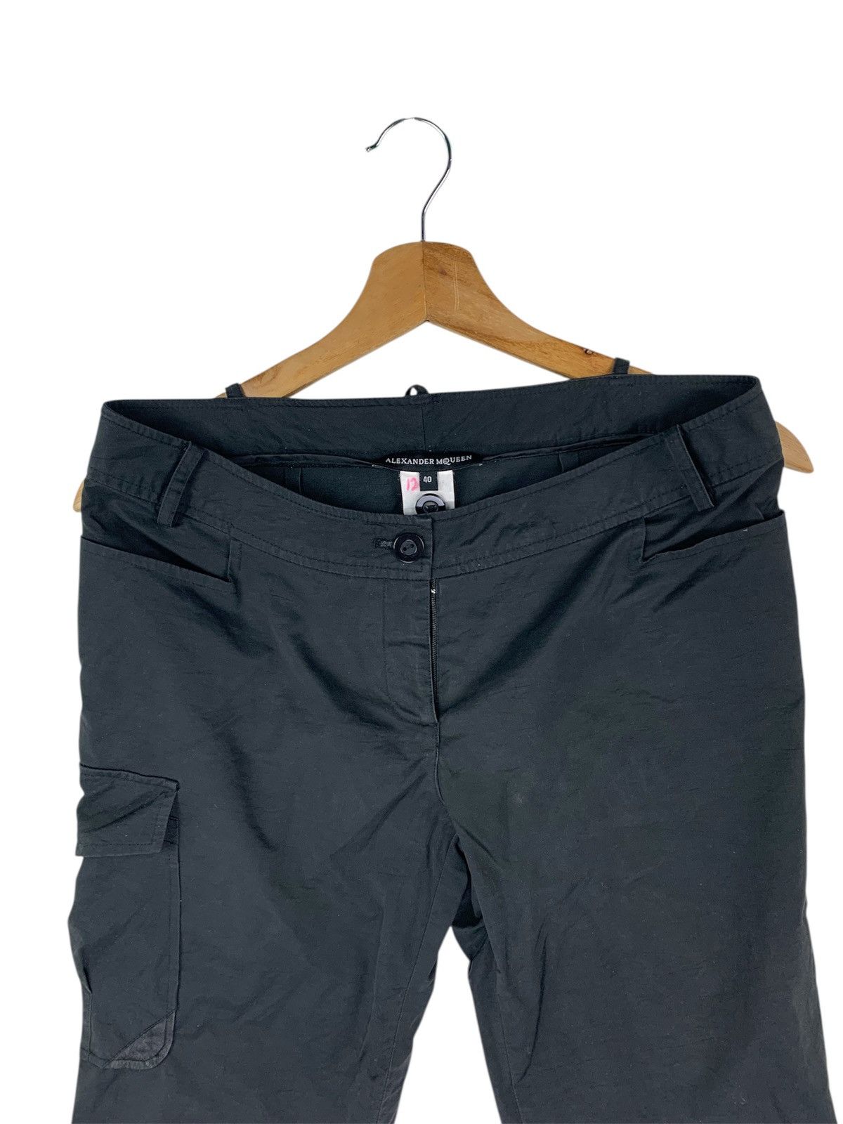 Alexander McQueen Alexander McQueen Short Pants Black Colour Nice Design Size US 30 / EU 46 - 2 Thumbnail