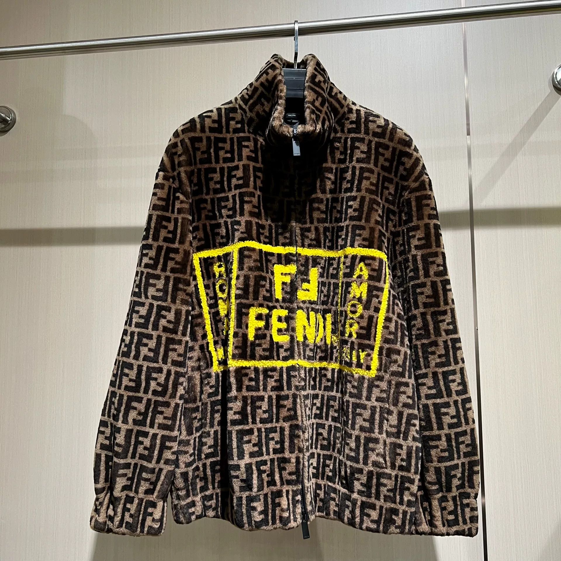 Fendi fendi ff printed plush outerwear jacket Size US L / EU 52-54 / 3 - 1 Thumbnail