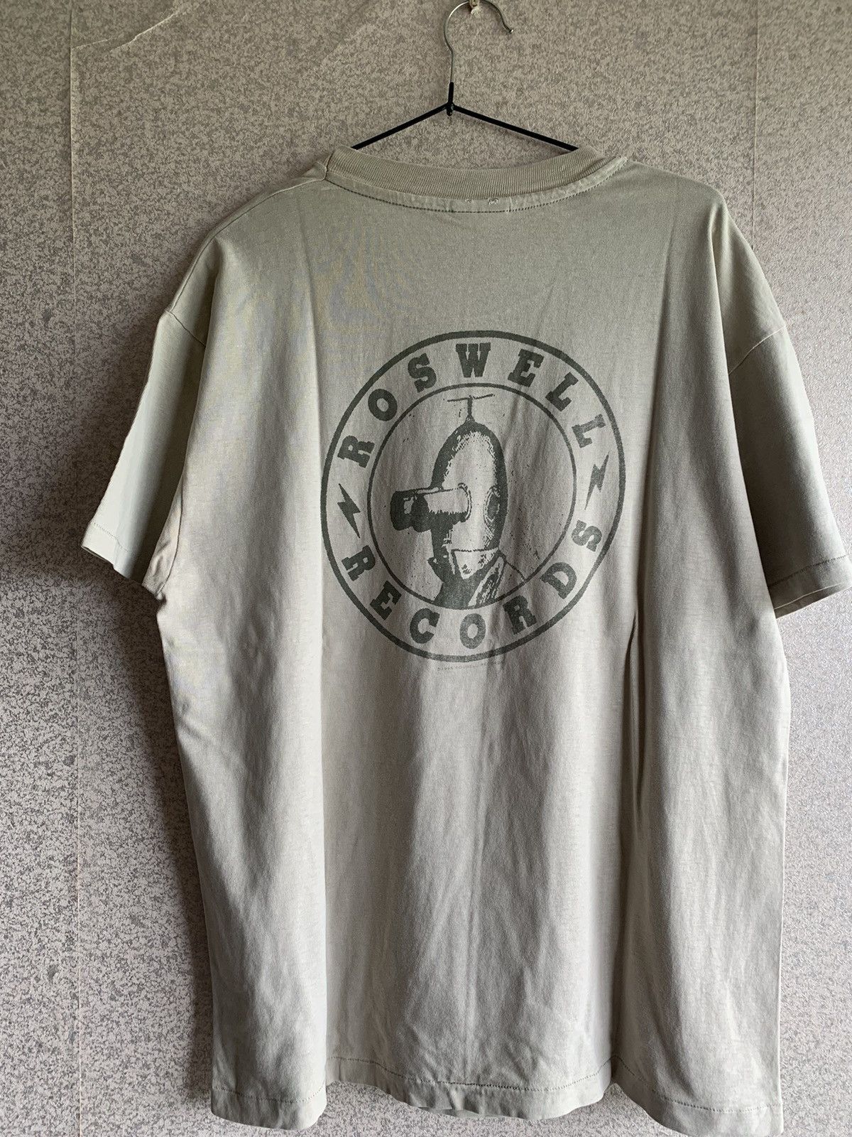 Vintage Foo Fighters ‘Roswell Records’ Size US L / EU 52-54 / 3 - 1 Thumbnail