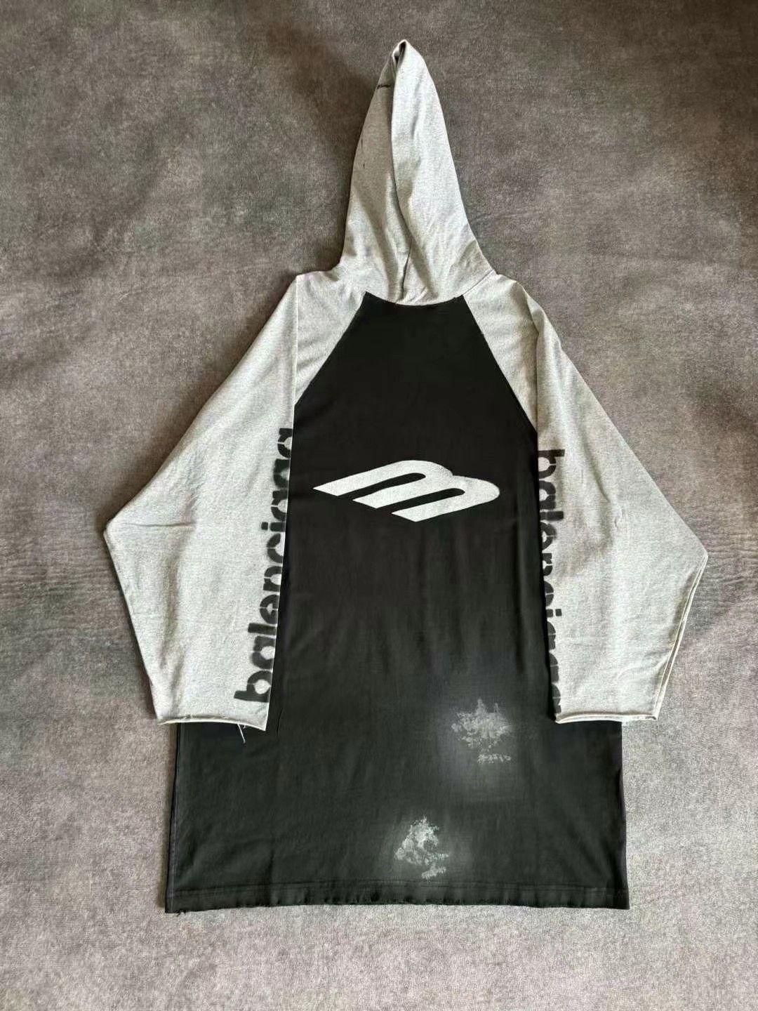 Balenciaga Balenciaga 24 Latest 3 B Letter Dirty Old Color-Block Hoode Size US S / EU 44-46 / 1 - 1 Thumbnail
