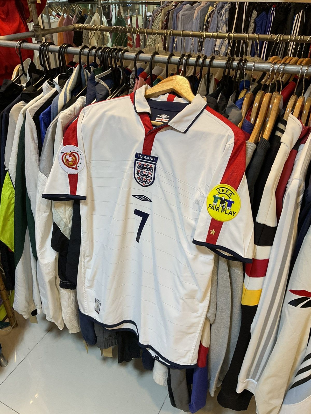 Umbro Vintage 2003-2004 England Football Home Kit BECKHAM 7 Size US S / EU 44-46 / 1 - 2 Thumbnail