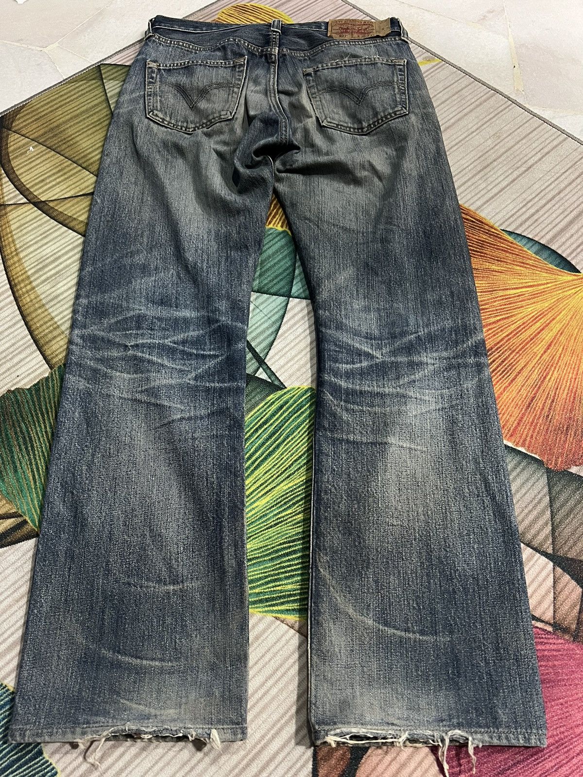Levi's Vintage Levis 501 Distressed Jeans Rare Size US 30 / EU 46 - 2 Thumbnail