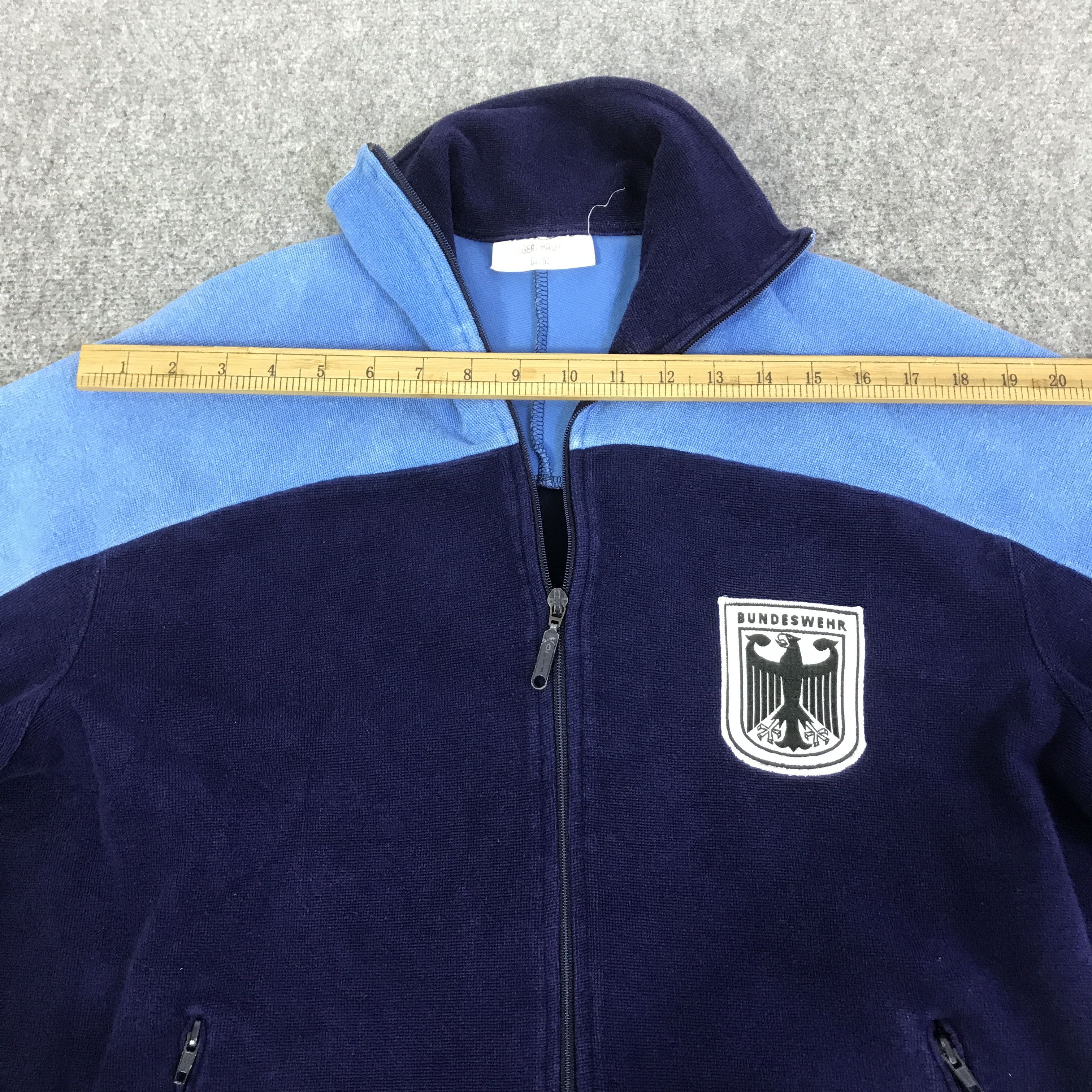 Japanese Brand 90S BUNDESWEHR SWEATER ZIP JACKET K98B19 Size US L / EU 52-54 / 3 - 5 Thumbnail