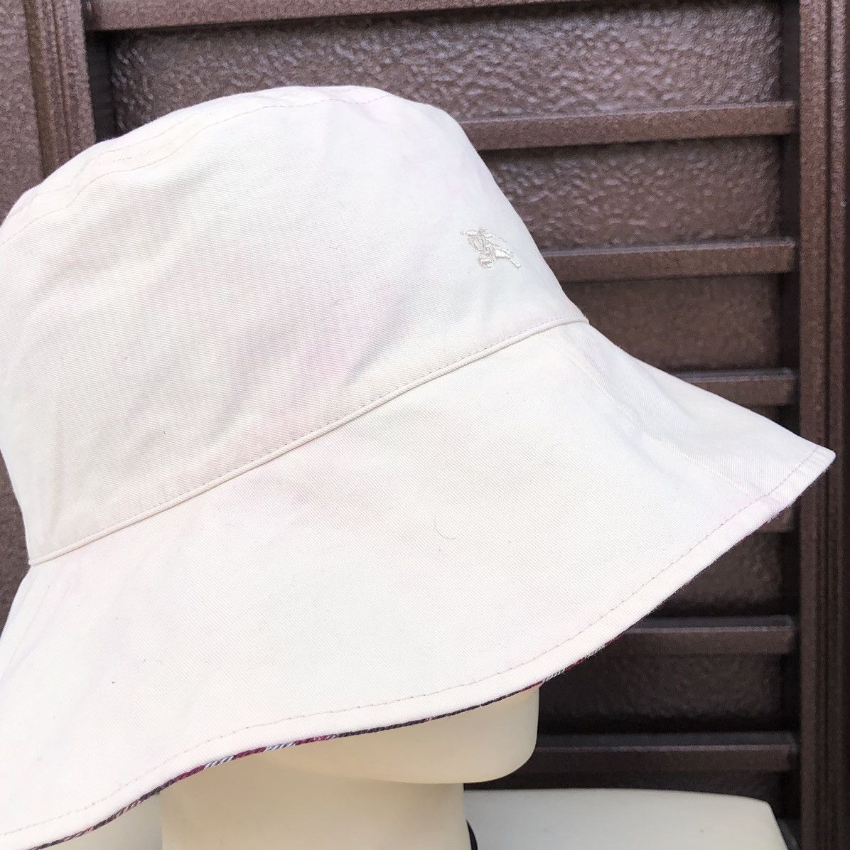 Burberry Authentic Burberry London Reversible Checked Bucket Hat Size ONE SIZE - 13 Thumbnail
