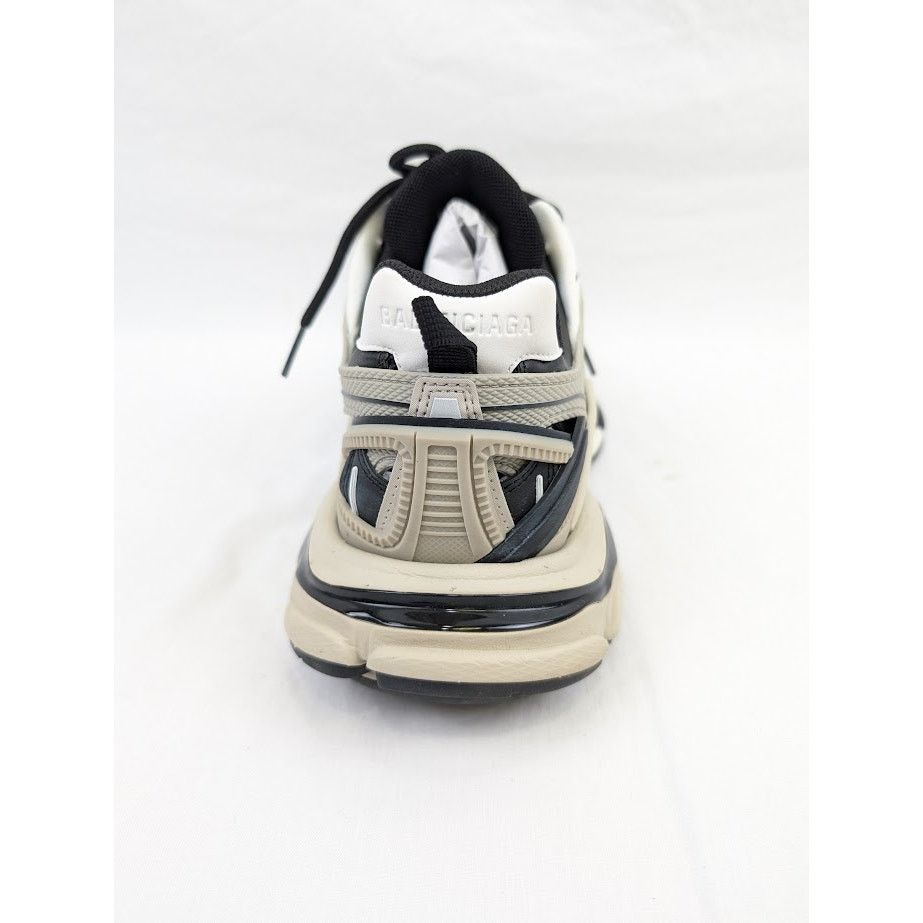 Balenciaga o1rshd1 Rubber Track.2 Open Low-Top Sneakers in Beige/Black Size US 7 / EU 40 - 14 Thumbnail