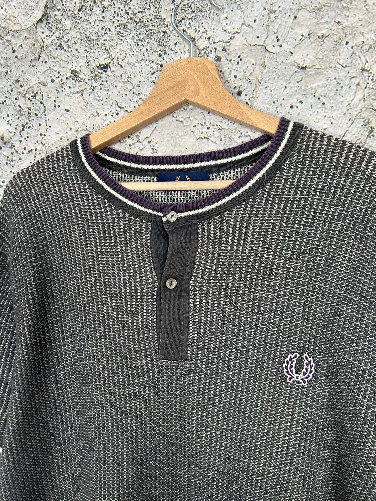 Fred Perry × Vintage Fred Perry Grey Tee Vintage Streetwear Hype Archival Size US L / EU 52-54 / 3 - 3 Thumbnail