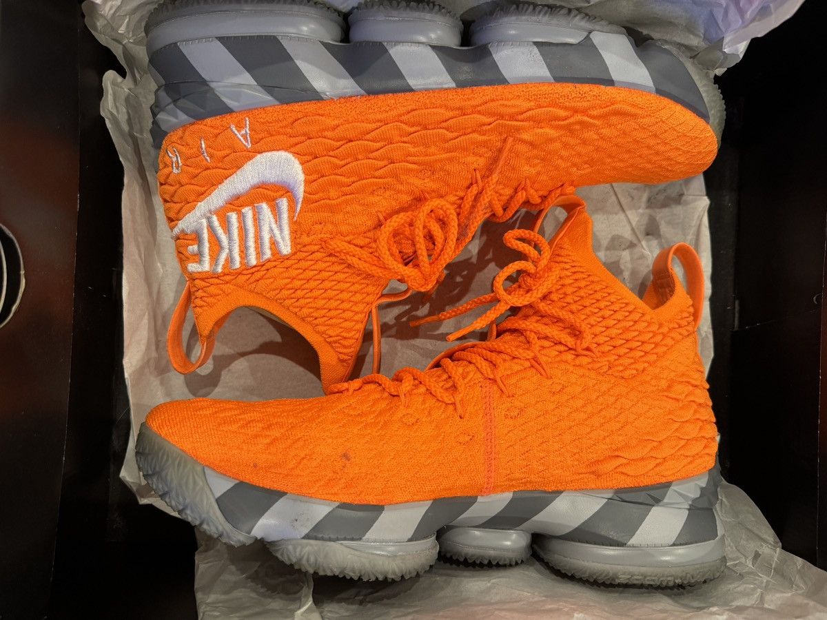 Nike Nike x Lebron XV KS2A Size US 11 / EU 44 - 2 Thumbnail