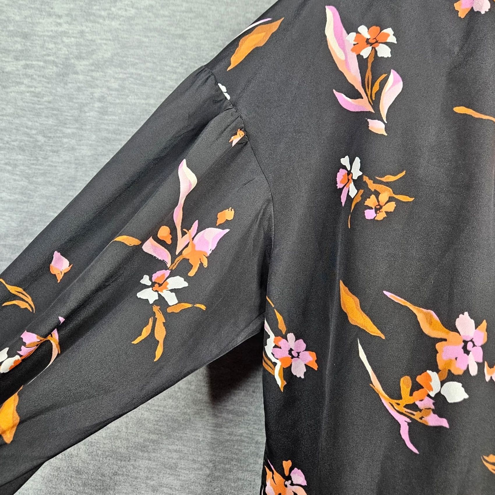 Joie JOIE Floral Printed Blouse V-Neck Short Sleeve Casual Shirt L Multicolor Womens Size L / US 10 / IT 46 - 4 Thumbnail