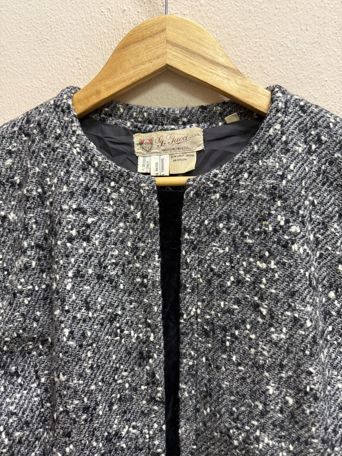 Gucci Vintage Gucci Sparkling Grey Tweed Cropped Jacket Button Up Size S / US 4 / IT 40 - 22 Thumbnail