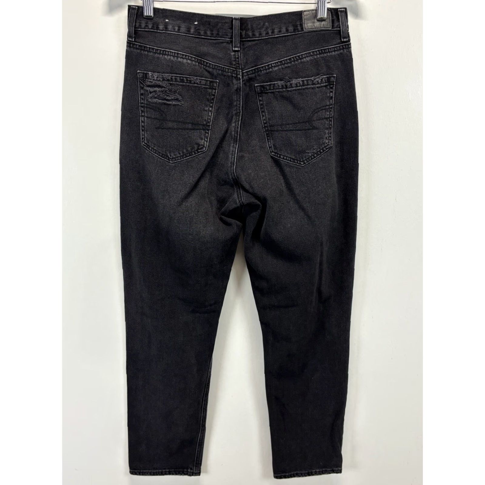 American Eagle Outfitters VINTAGE American Eagle Outfitters Women's Jeans Mom Fit Distressed Black Cotton Blend Size 10 Tall Size 32" / US 10 / IT 46 - 3 Thumbnail