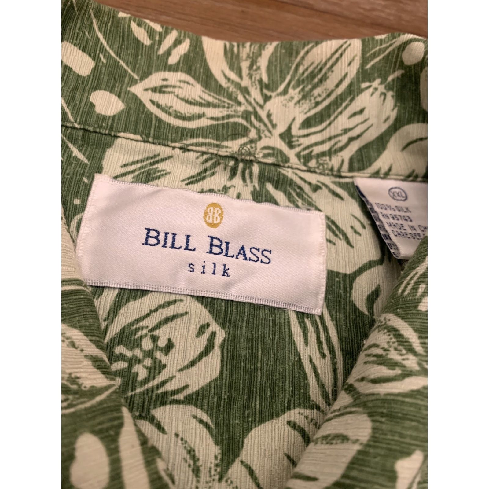 Bill Blass VINTAGE Bill Blass Silk Shirt Hawaiian Button-Down 2XL Short Sleeve Green Mens XXL Size US XXL / EU 58 / 5 - 2 Thumbnail