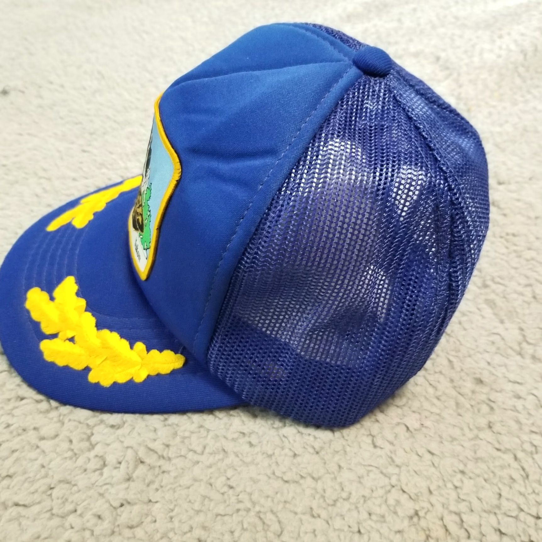 Vintage VINTAGE Whitehorse Yukon Canada Gold Rush Inn Gold Leafs Trucker Hat Cap - One Size - Blue - Adults - Hat - 1980s Advertising Theme Mens/Womens? Size ONE SIZE - 2 Thumbnail