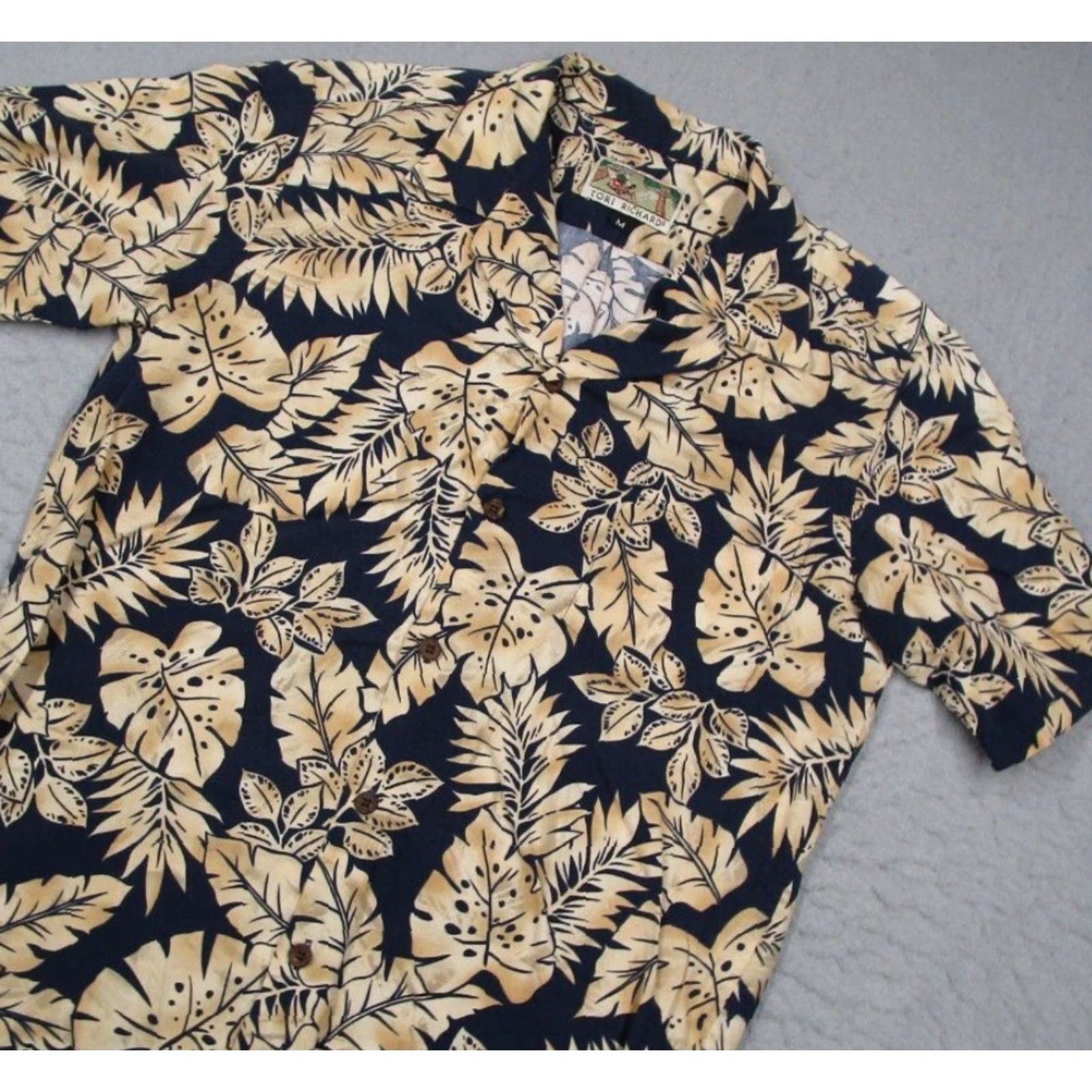 Tori Richard VINTAGE Tori Richard Shirt Men M Beige Palms Button Up Hawaiian Made in USA Size US M / EU 48-50 / 2 - 2 Thumbnail