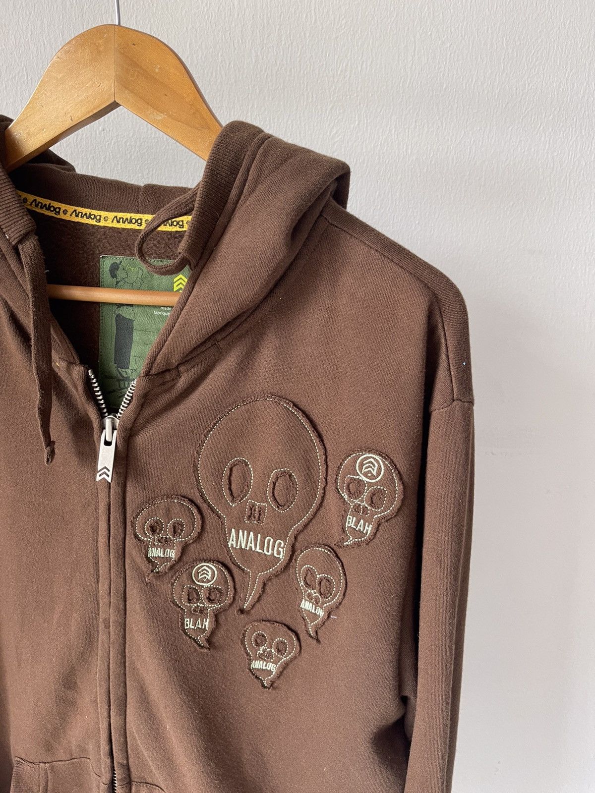 Analog × Burton × Japanese Brand 2000s Analog Skull ‘Blah Blah Blah’ Zip Hoodie Size US L / EU 52-54 / 3 - 5 Thumbnail