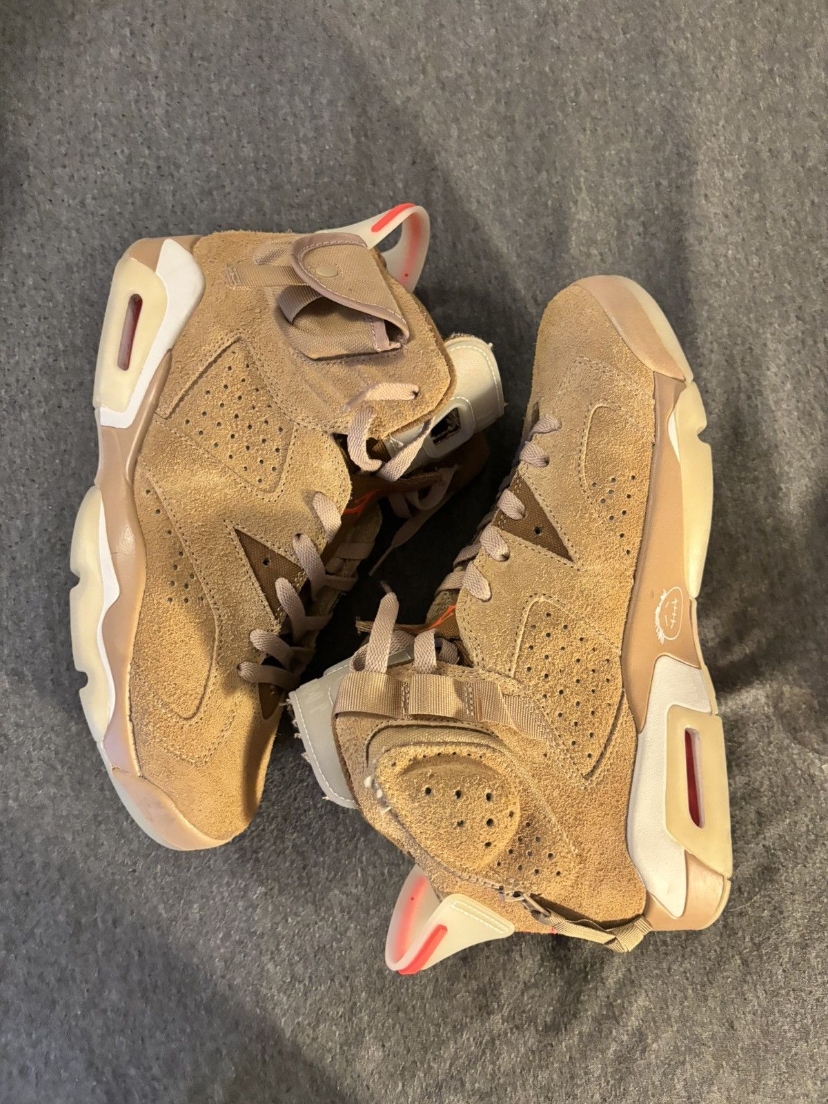 travis scott british khaki