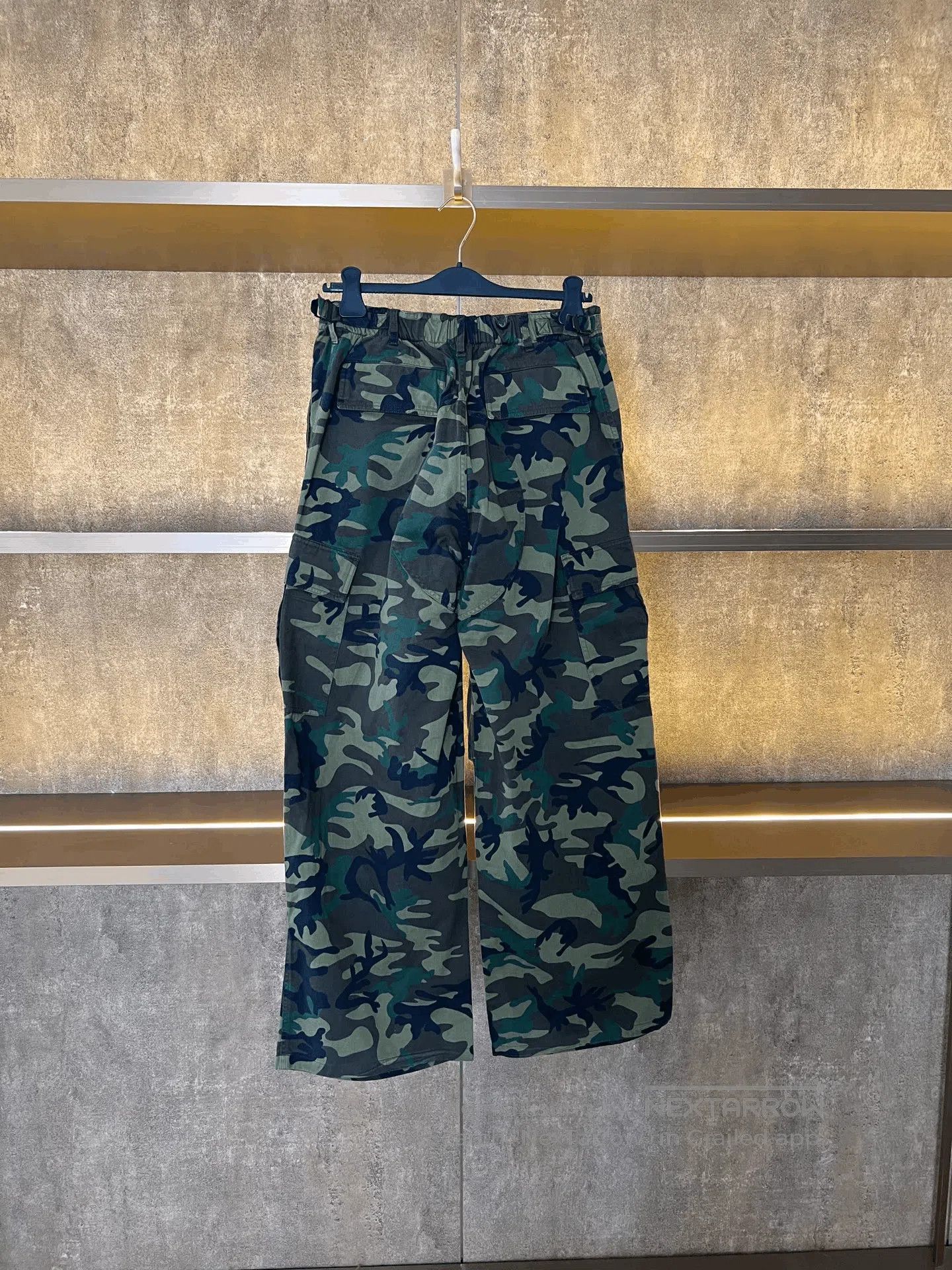 Balenciaga Balenciaga Camouflage Cargo Pants. Size 33" - 2 Thumbnail