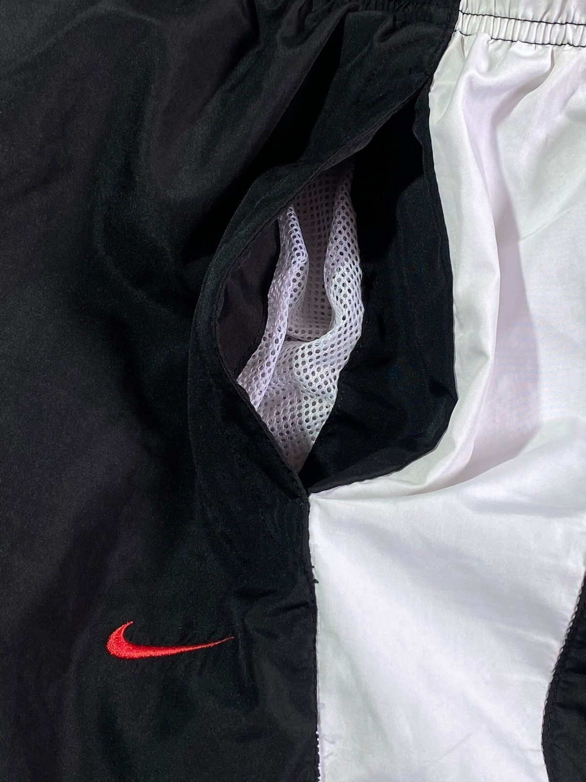 Nike 🔥 Y2k NIKE AIRMAX SERIES 87 PANTS DRILL NYLON TECH STYLE Size US 34 / EU 50 - 12 Thumbnail