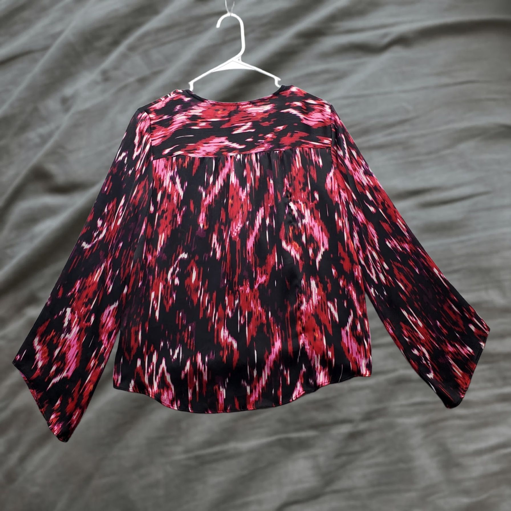 Vince Camuto Vince Camuto Blouse Shirt Women's XS Multi Oversized Long Sleeve V Neck Shirt Size XS / US 0-2 / IT 36-38 - 1 Thumbnail