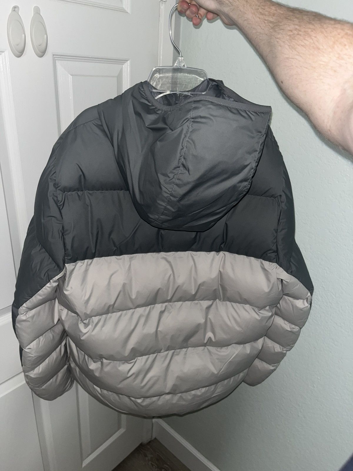 Nike Nike Storm-Fit puffer jacket in white and grey Size US M / EU 48-50 / 2 - 4 Thumbnail