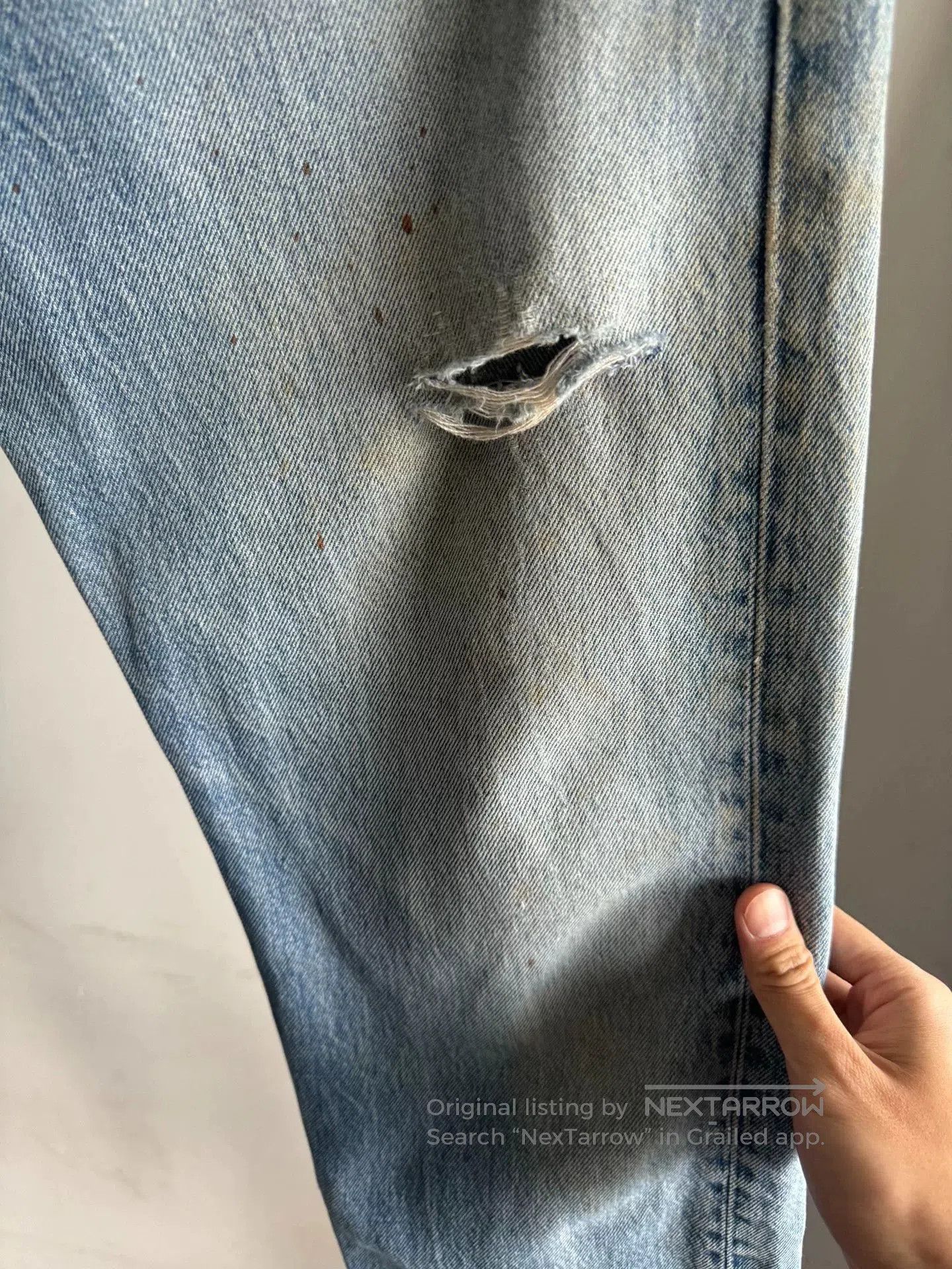 VINNY's Vintage Levi's 501 Distressed Denim Jeans. Size US 33 - 3 Thumbnail