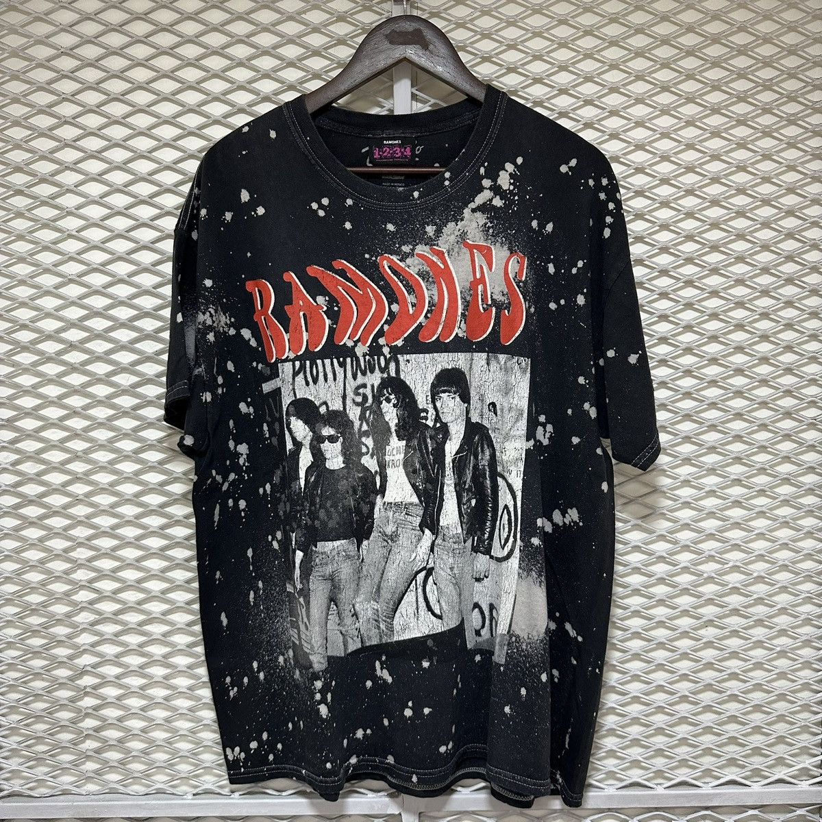 Band Tees Ramones Official Mosquitohead T-Shirt Size US L / EU 52-54 / 3 - 1 Thumbnail
