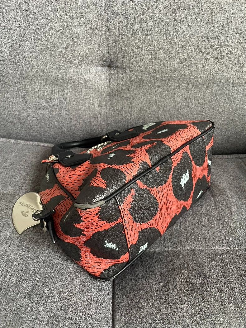 Vivienne Westwood Vivienne Westwood size os Queen Victoria's love tiger patte Size ONE SIZE - 7 Thumbnail