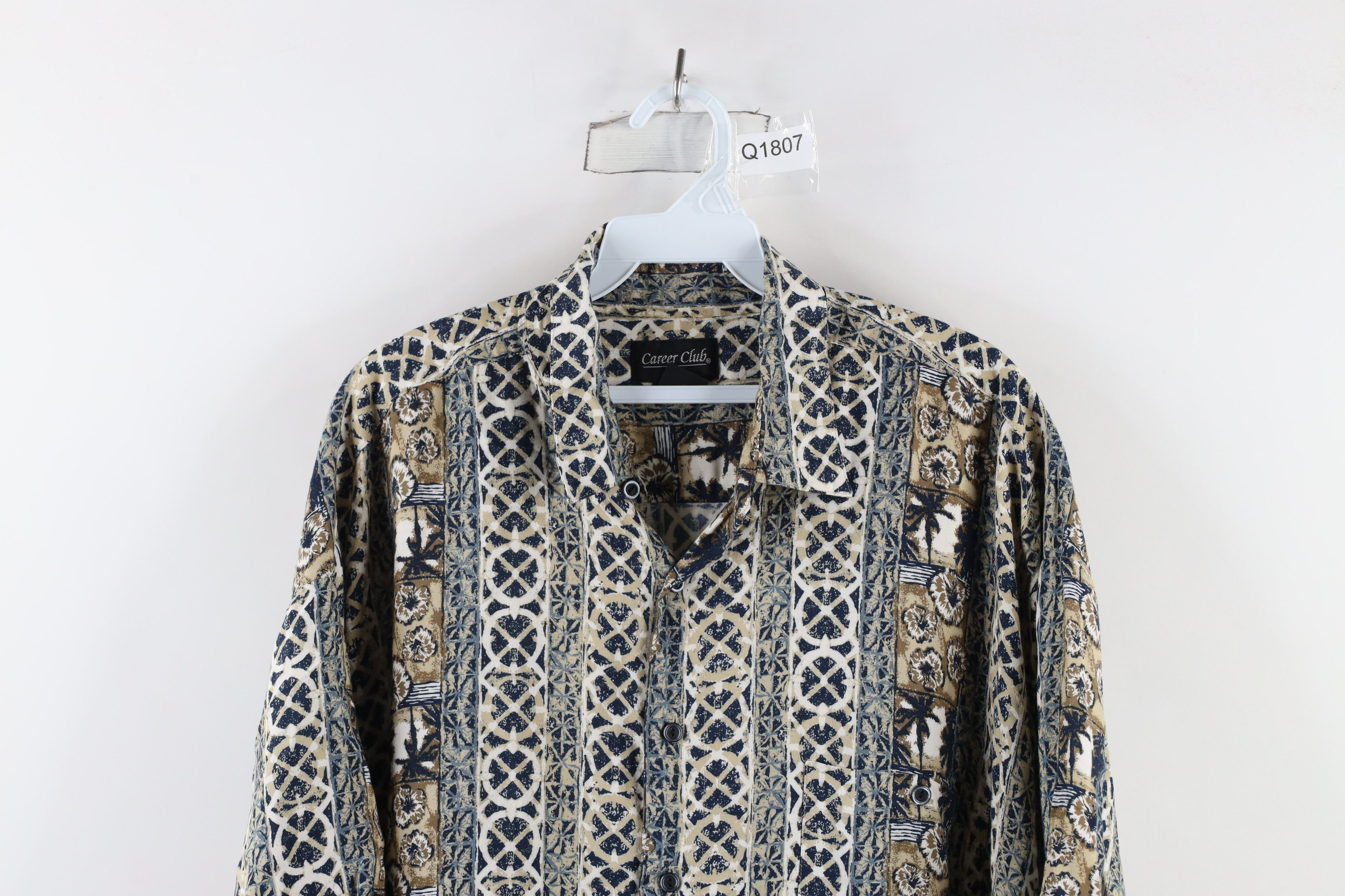 Vintage Vintage 90s Streetwear Rayon Floral Hawaiian Button Shirt Size US XL / EU 56 / 4 - 2 Thumbnail