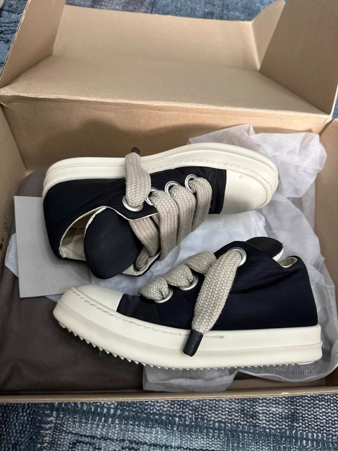 Rick Owens Rick Owens DRKSHDW Canvas Low Top Big Converse Thick Laces Size US 7.5 / IT 37.5 - 6 Thumbnail