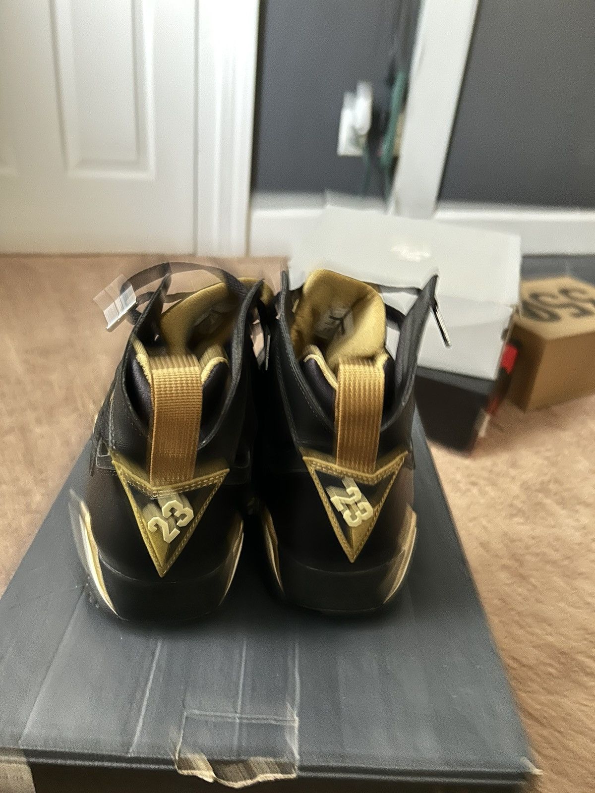Jordan Brand Air Jordan 6/7 GMP pack Size US 9 / EU 42 - 12 Thumbnail
