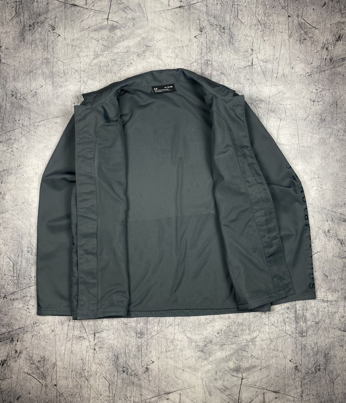 Under Armour Under Armour Southampton FC Staff Jacket XL SS19 Size US XL / EU 56 / 4 - 12 Thumbnail