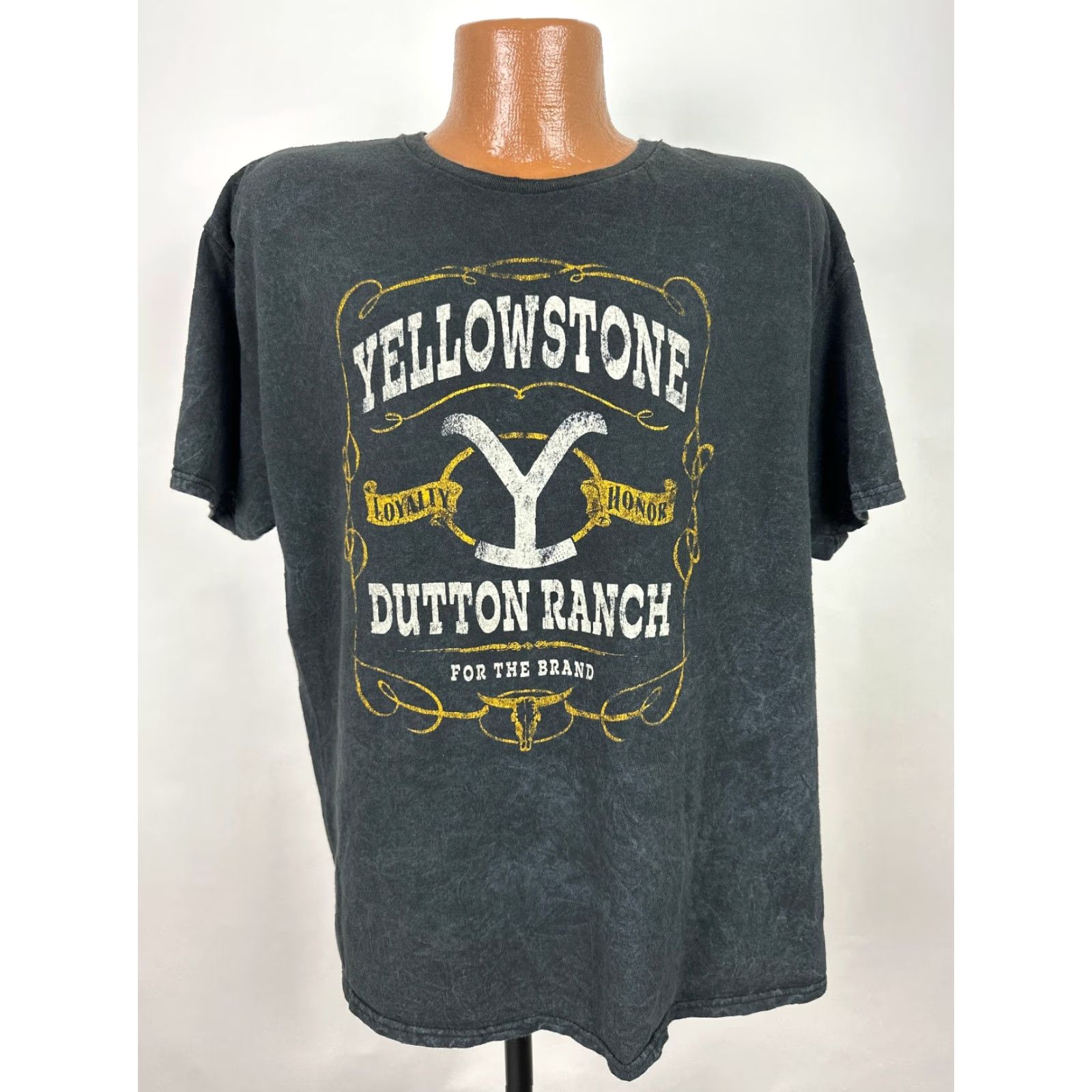 Vintage Yellowstone T-Shirt Black XL Men's Yellowstone Brand Graphic Print Crew Neck Short Sleeve 100% Cotton 2010s 90s Outdoor Logo Mens Size US XL / EU 56 / 4 - 2 Thumbnail