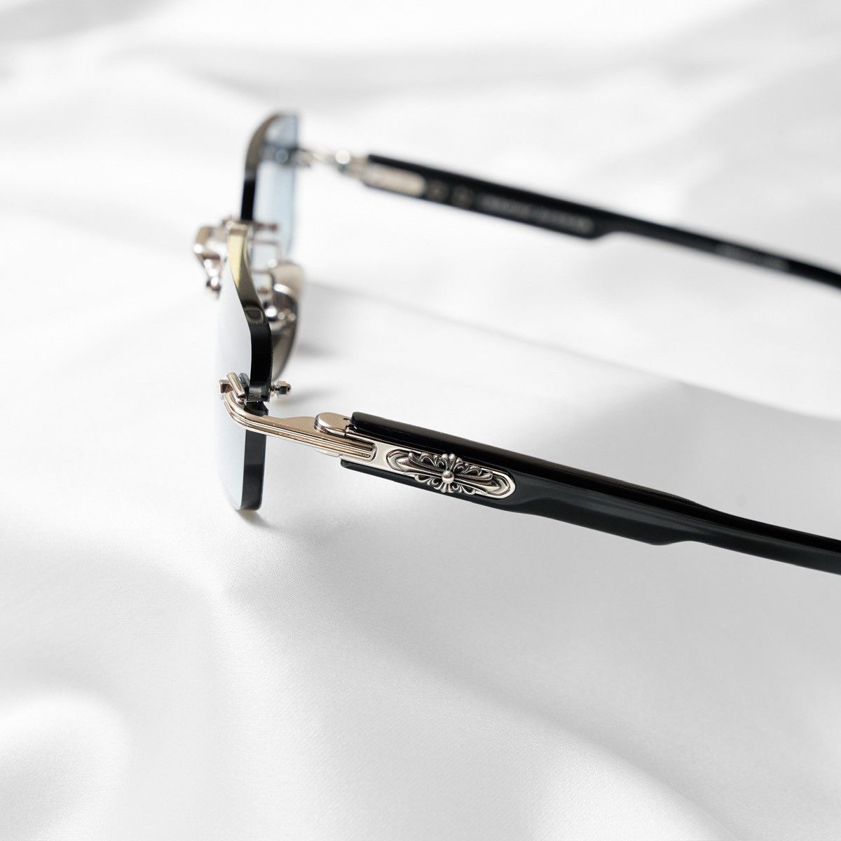Chrome Hearts CHROME HEARTS DEEP I SHINY SILVER BLACK PLASTIC SUNGLASSES Size ONE SIZE - 3 Thumbnail