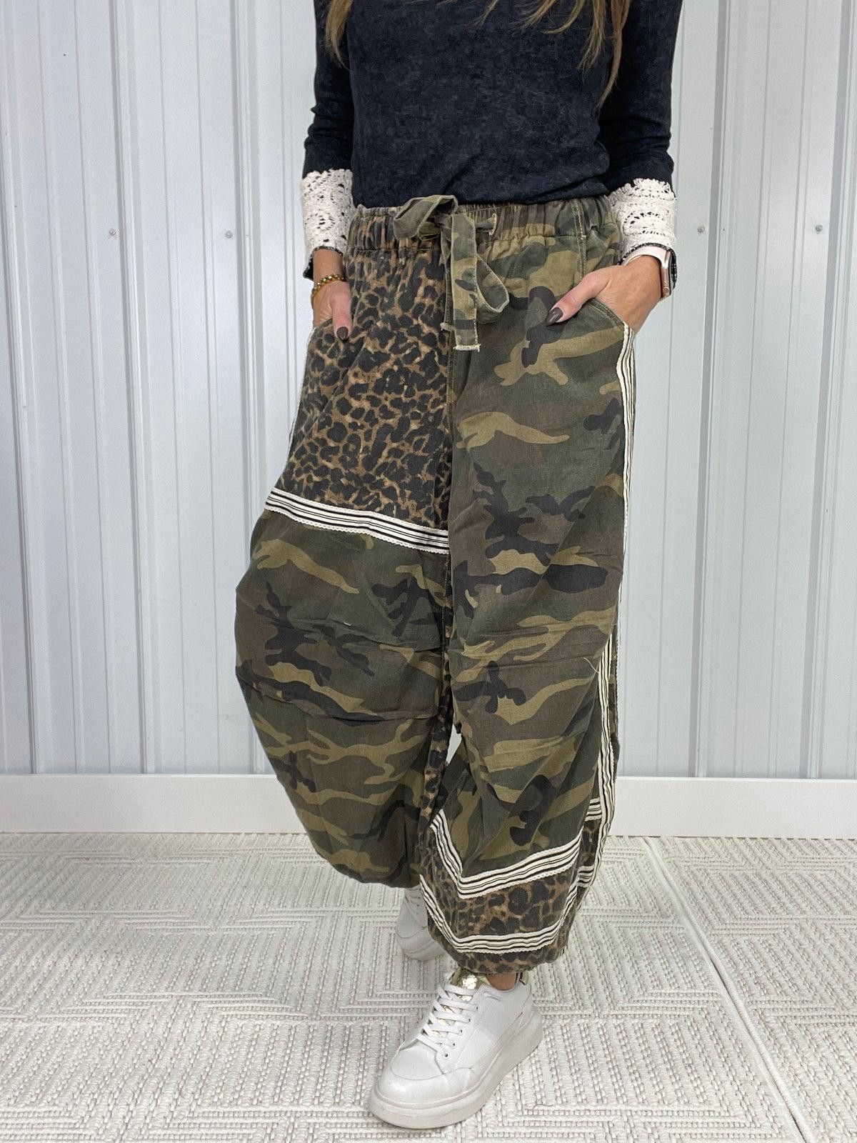 Other Printed Woven Contrast Band Trim Jogger Pants by POL Size 28" / US 6 / IT 42 - 3 Thumbnail