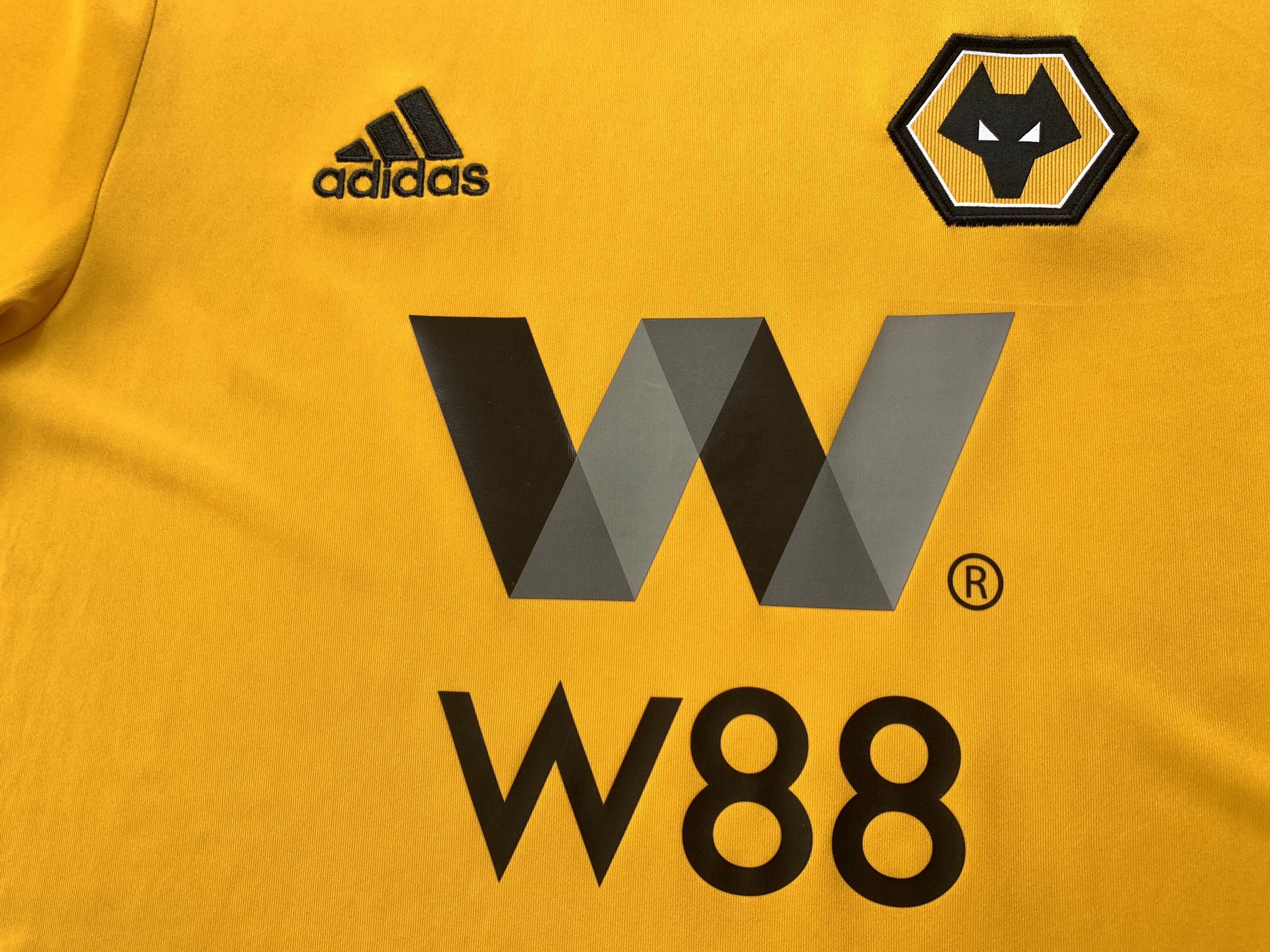 Adidas × Vintage Adidas Wolves Home Shirt Jersey 2018-2019 Size US S / EU 44-46 / 1 - 5 Thumbnail