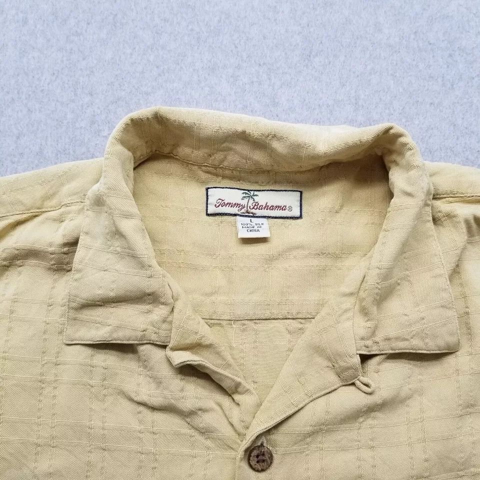 Tommy Bahama Tommy Bahama Shirt Mens Large Button Up Short Sleeve Silk Size US L / EU 52-54 / 3 - 4 Thumbnail