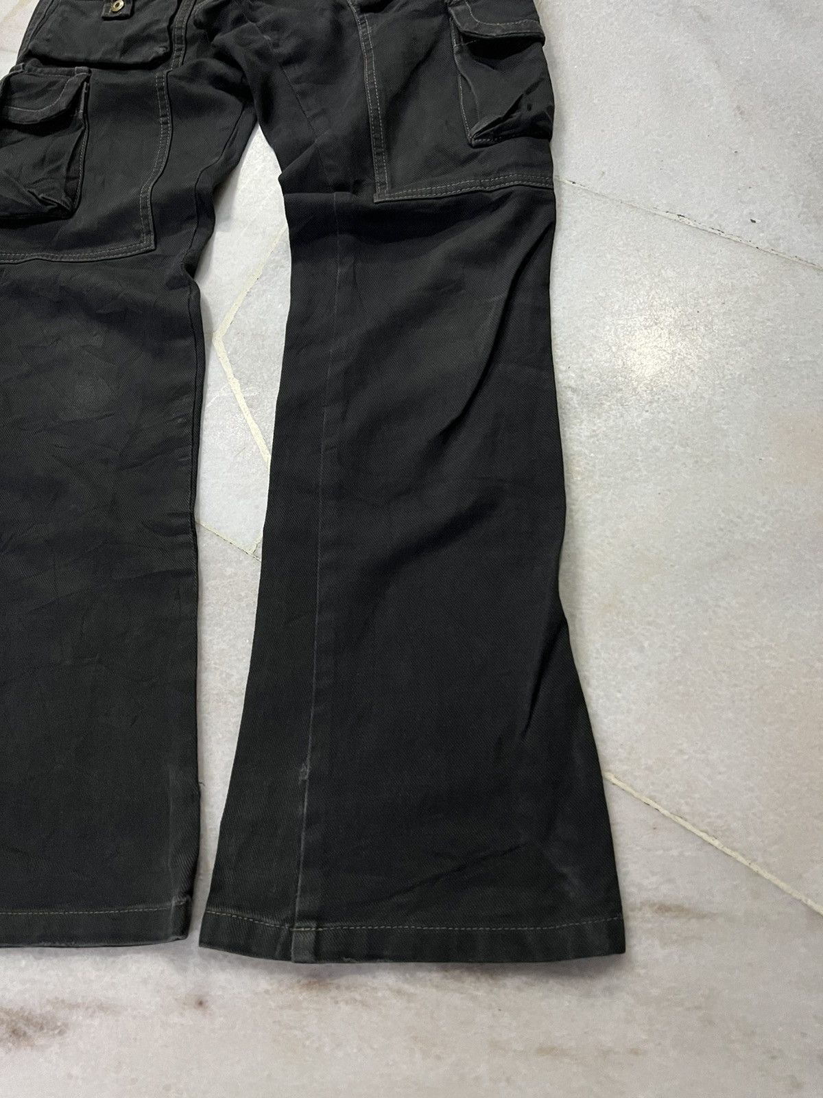If Six Was Nine × Tornado Mart TORNADO MART MULTIPOCKET CARGO FLARE PANTS Size US 28 / EU 44 - 4 Thumbnail