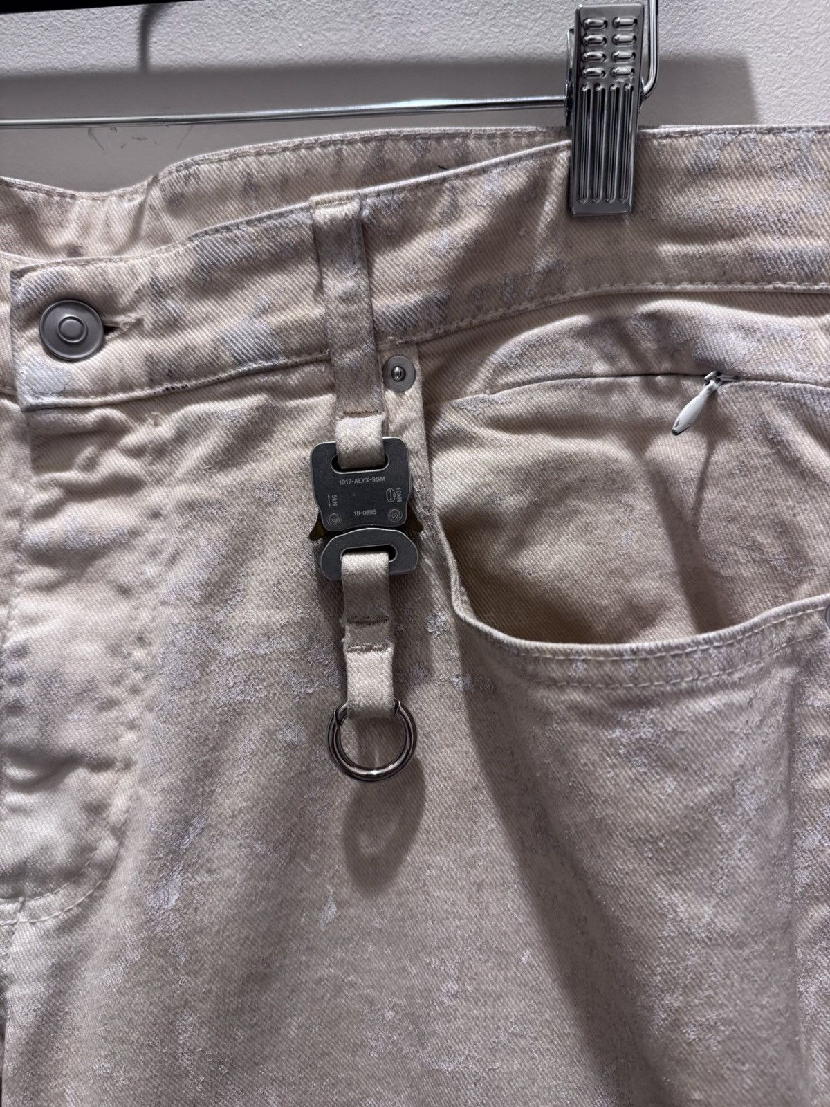 1017 ALYX 9SM 1017 9SM ALYX Off White Painted Denim Size US 36 / EU 52 - 3 Thumbnail
