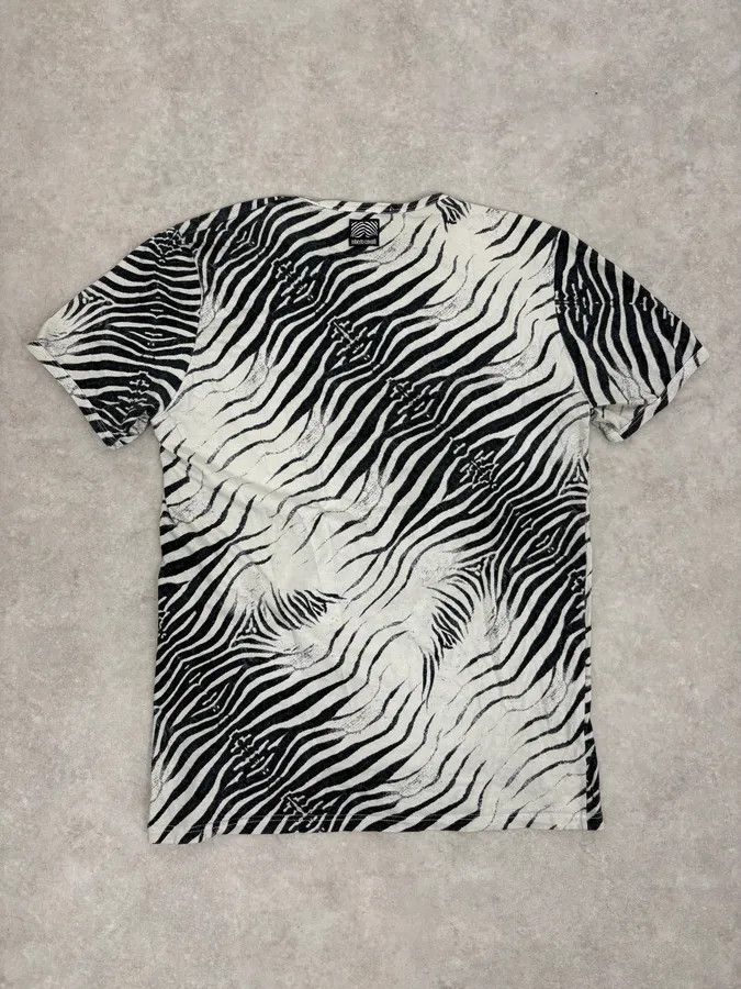 Roberto Cavalli 2000s Roberto Cavalli Black & White Zebra T-Shirt Size US S / EU 44-46 / 1 - 7 Thumbnail