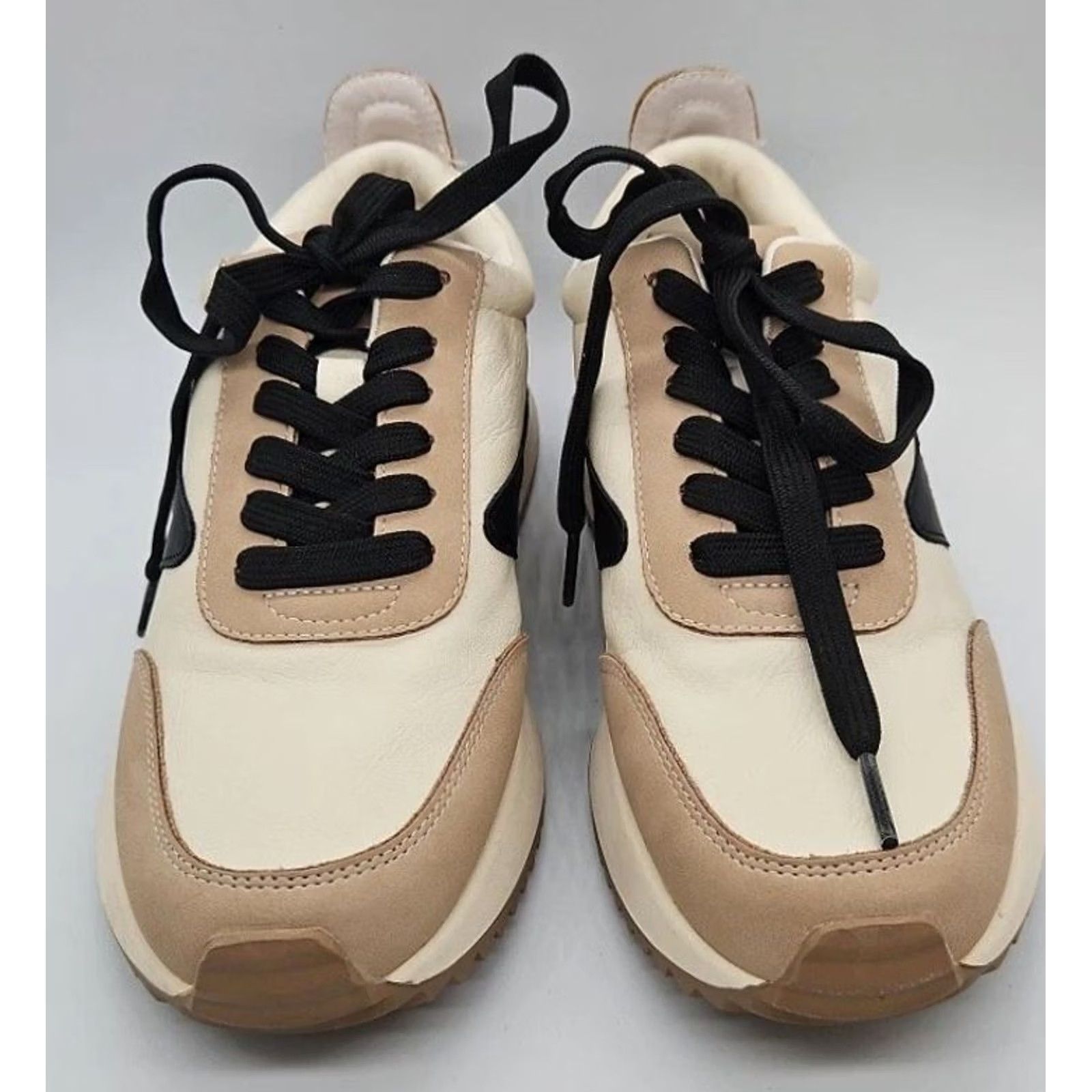 Dolce Vita VINTAGE Dolce Vita BYNX Platform Sneakers Women 6.5 Beige Tan Black Retro Trainer Sneaker Lace Up Platform Womens Size US 7 / IT 37 - 2 Thumbnail