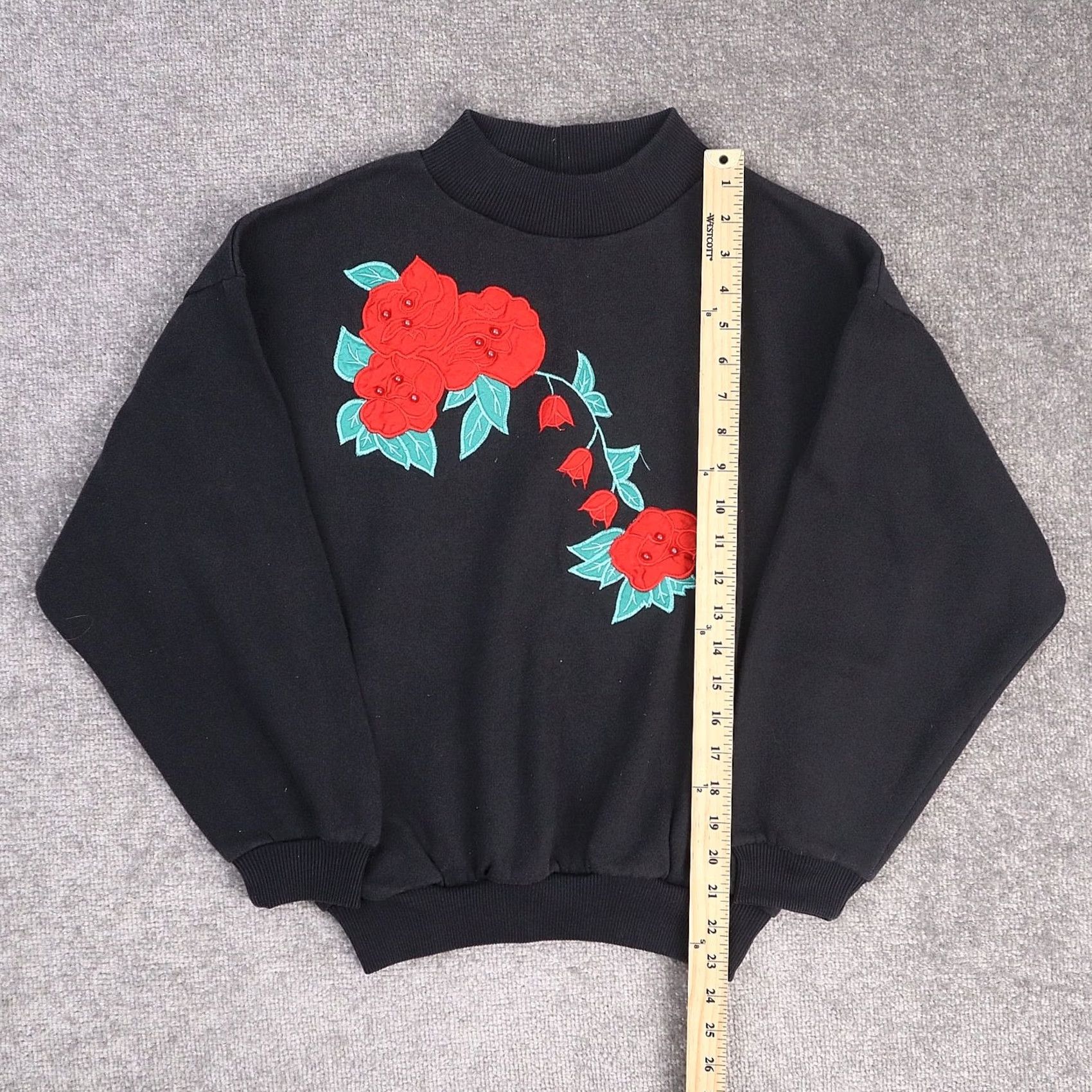 Vintage VINTAGE Gitano Roses Embroidered Black Pullover Sweatshirt Small Women 80s Floral Crew Neck Sweatshirt Ladies Regular Fit Size S / US 4 / IT 40 - 3 Thumbnail