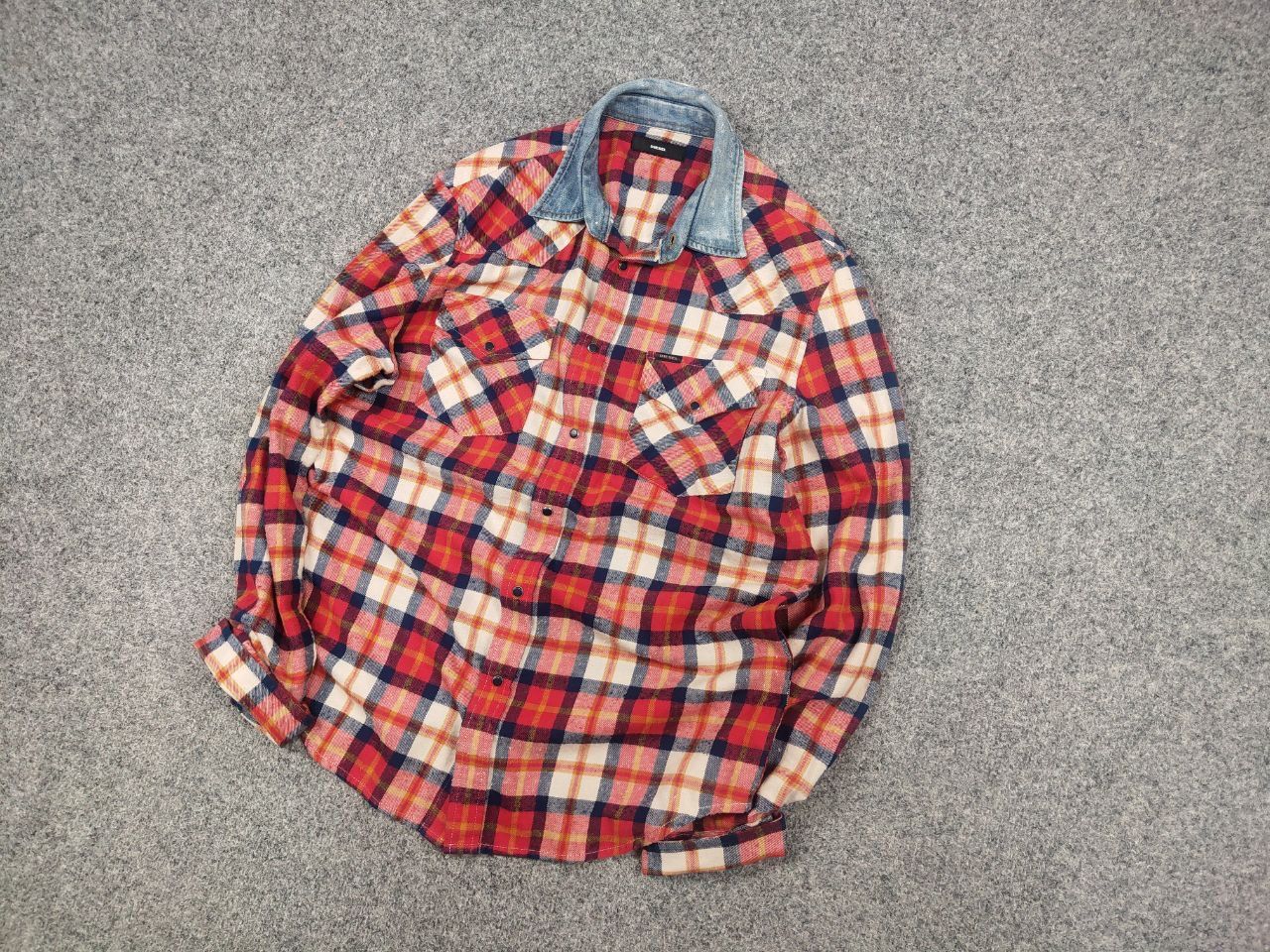 Diesel Diesel Vintage American style Flannel shirt red Long sleeve Size US M / EU 48-50 / 2 - 3 Thumbnail