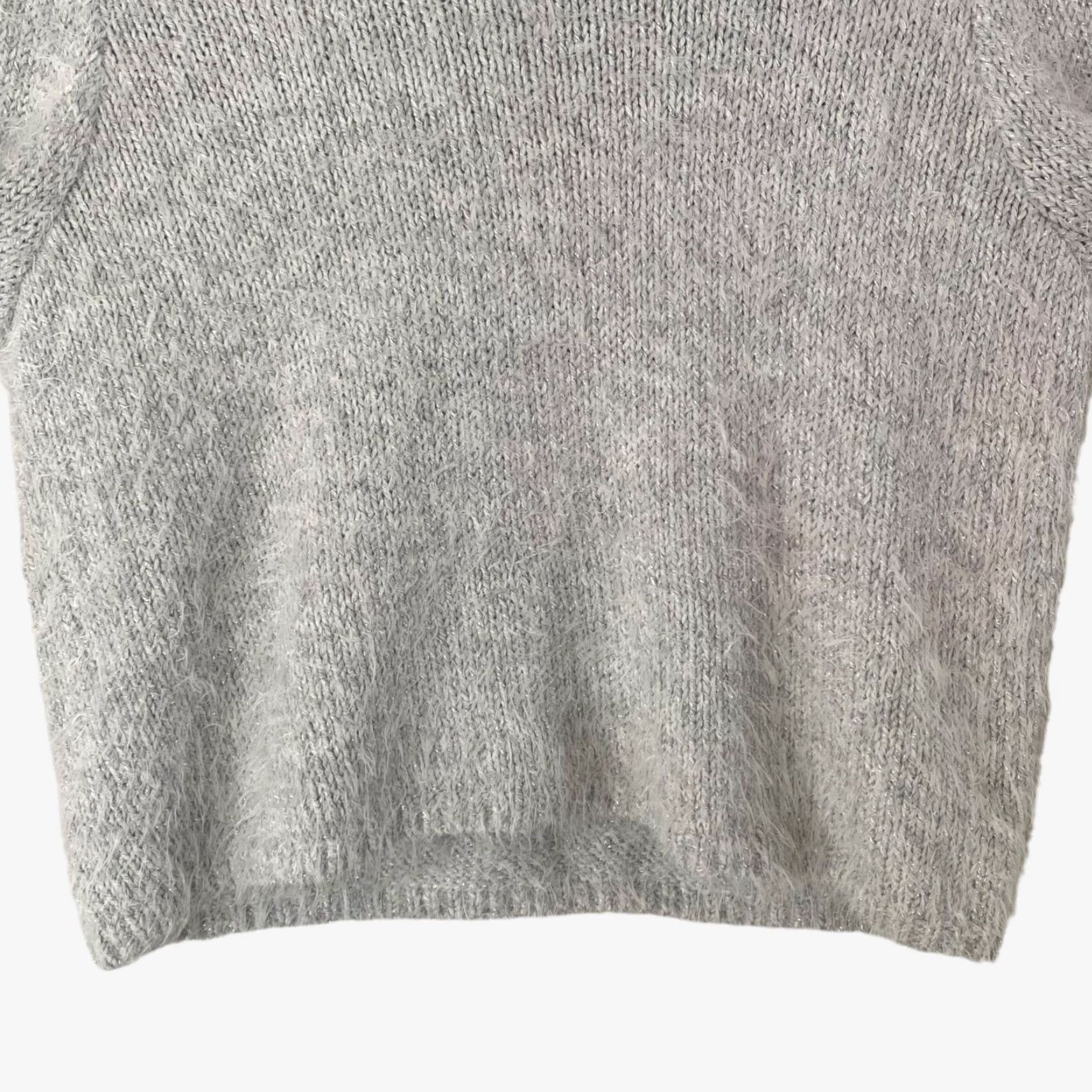 Abercrombie & Fitch Abercrombie & Fitch Cropped Fuzzy Sweater Women's Medium Gray Metallic Pullover Size M / US 6-8 / IT 42-44 - 6 Thumbnail