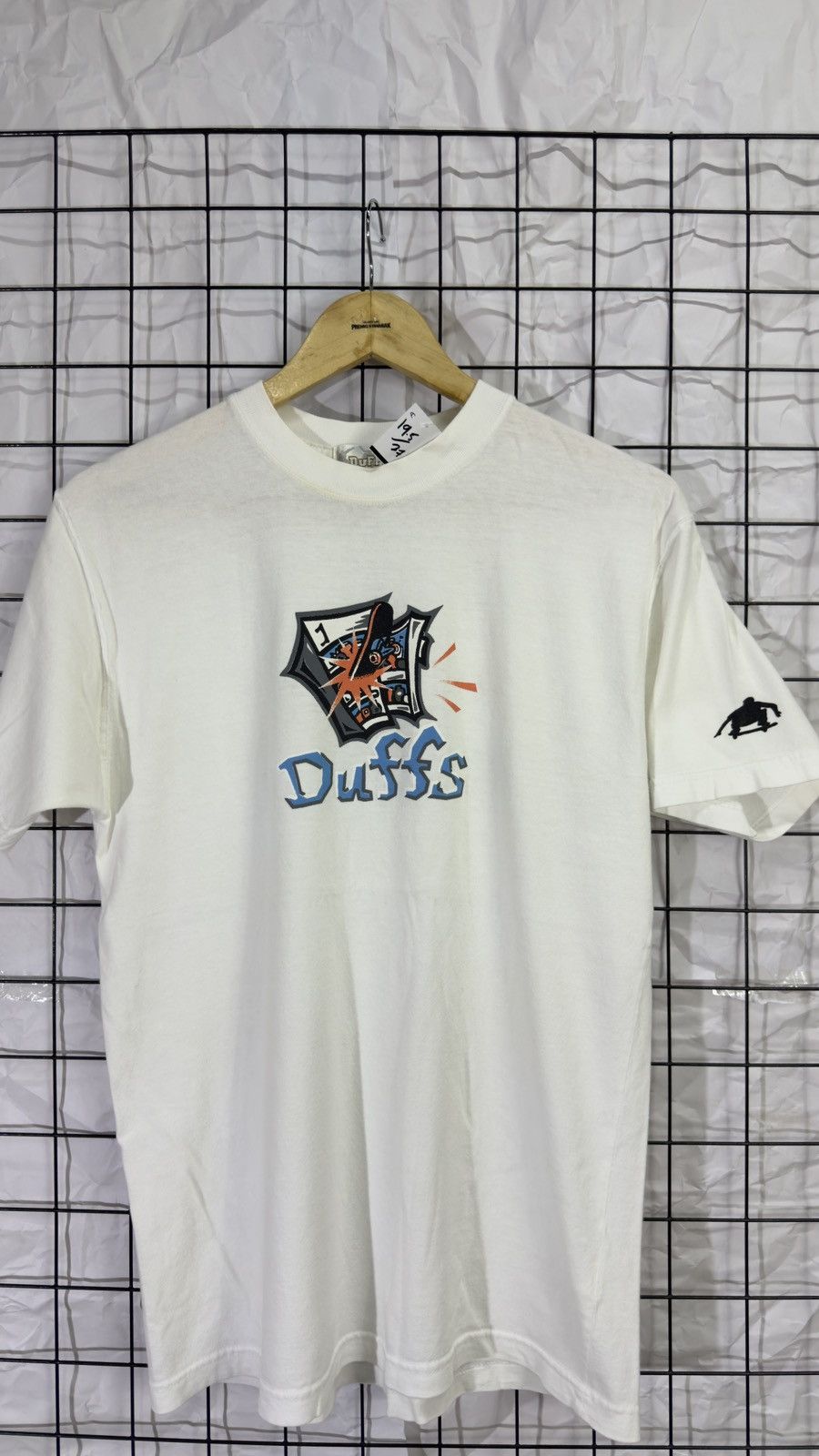 Vintage Vintage duffs skateboard skate tee shirt Size US M / EU 48-50 / 2 - 2 Thumbnail