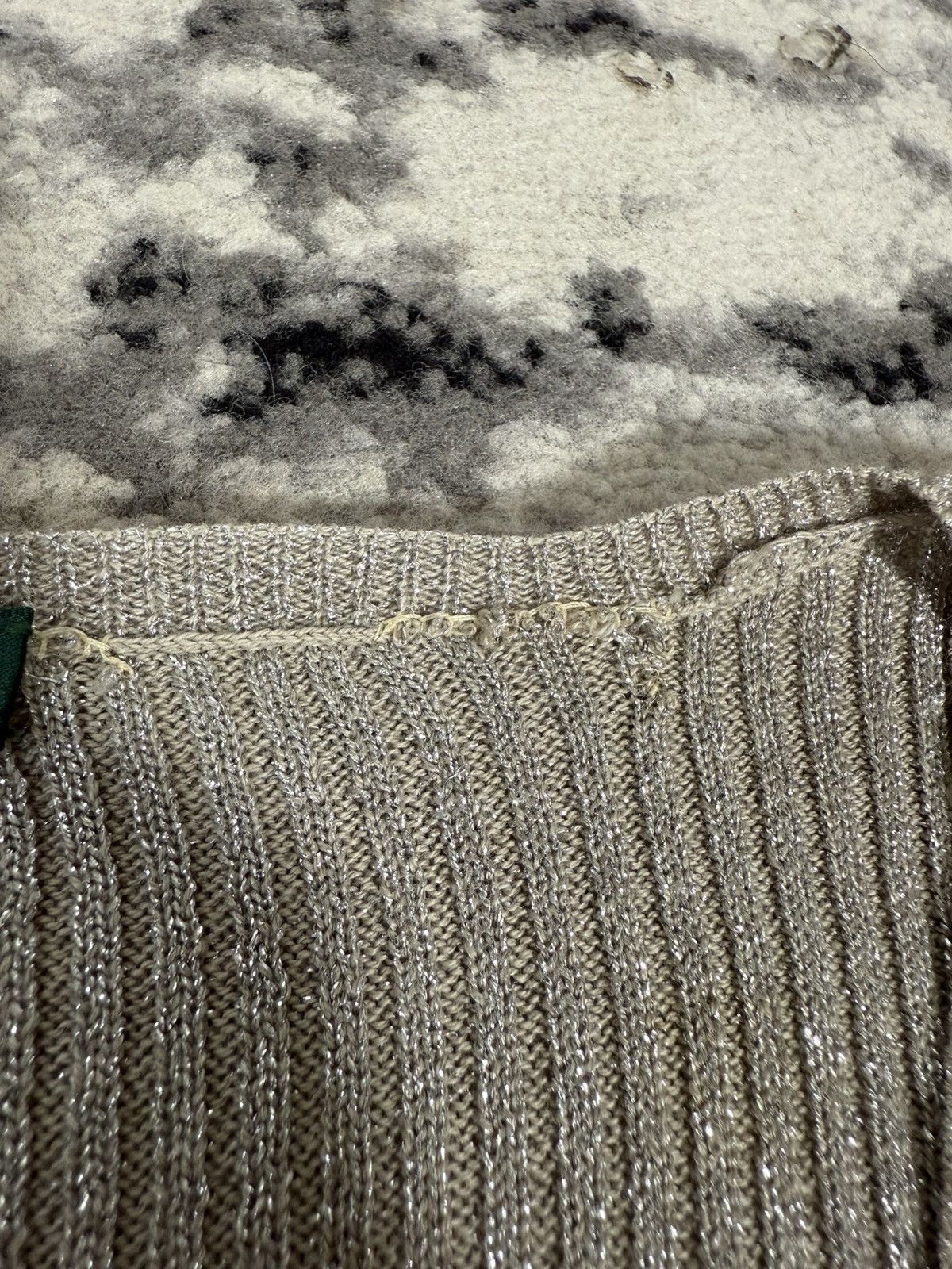 Lauren Ralph Lauren Lauren Ralph Lauren Beige Glitter V Neck Long Sleeve Sweater Size M / US 6-8 / IT 42-44 - 7 Thumbnail