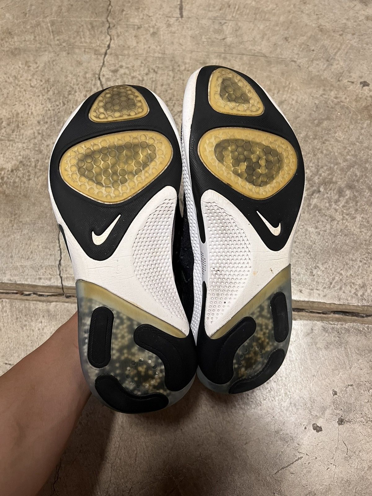 Nike Nike Joyride Run Flyknit Size US 11 / EU 44 - 7 Thumbnail