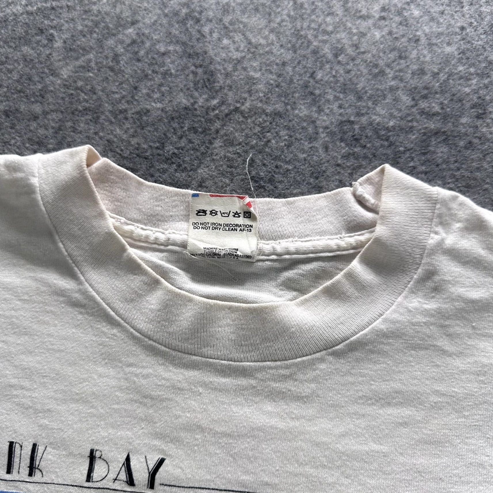 Fruit Of The Loom VINTAGE Trunk Bay St John Shirt Mens M White Graphic 80s USA Fruit of the Loom Shirt Mens Size US M / EU 48-50 / 2 - 4 Thumbnail